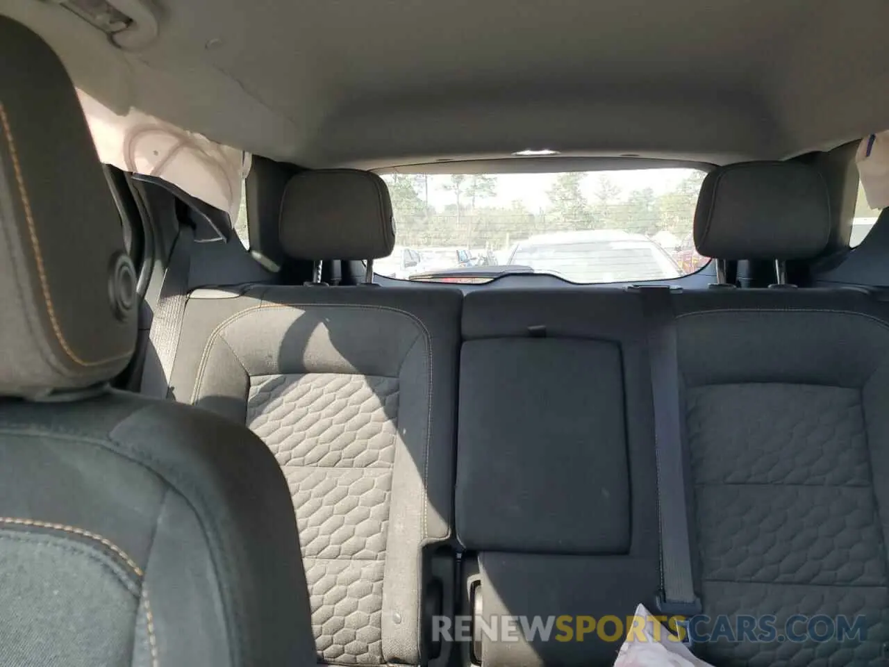 10 Фотография поврежденного автомобиля 2GNAXKEV6K6109905 CHEVROLET EQUINOX 2019