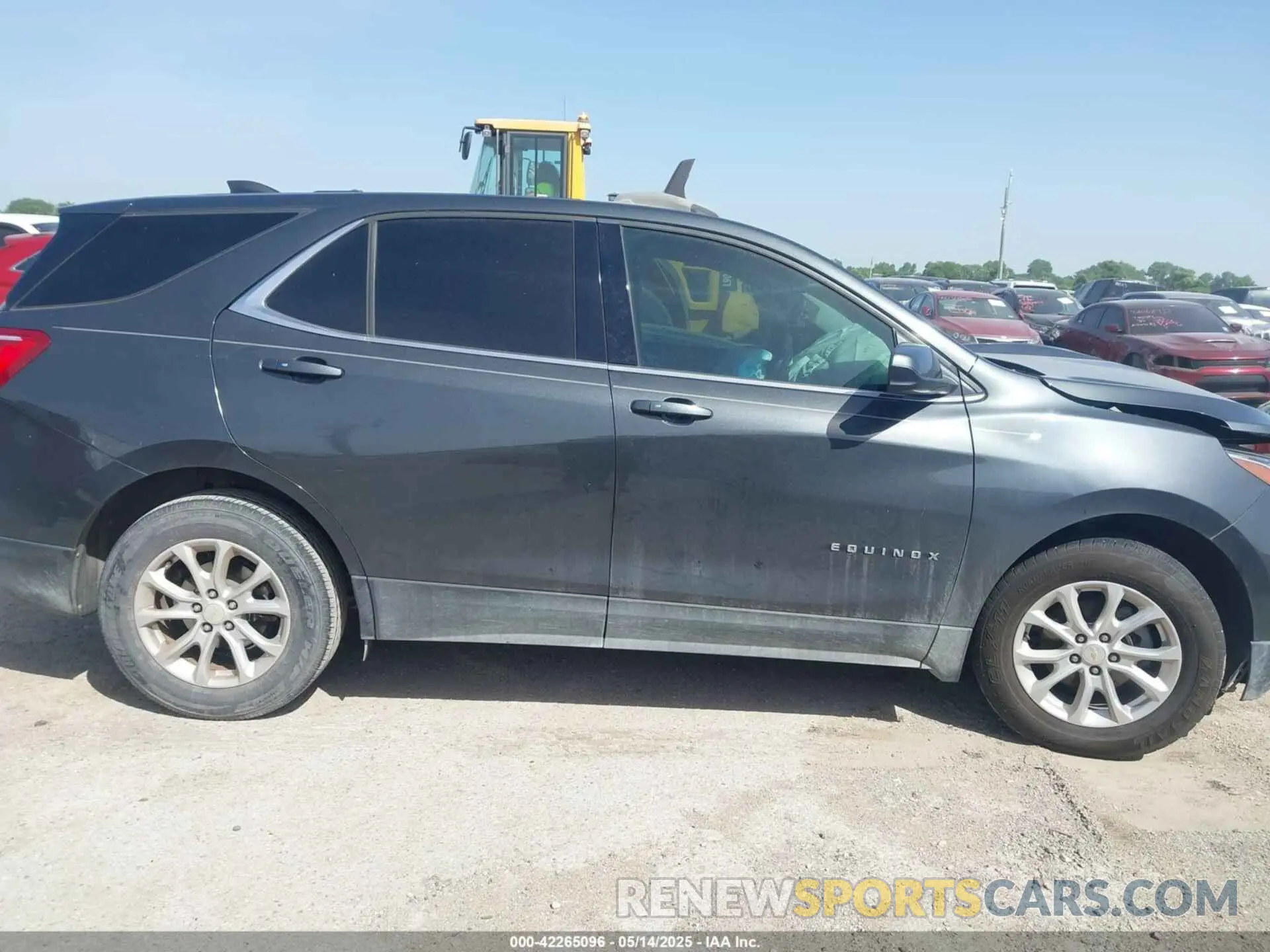 13 Photograph of a damaged car 2GNAXKEV6K6167979 CHEVROLET EQUINOX 2019