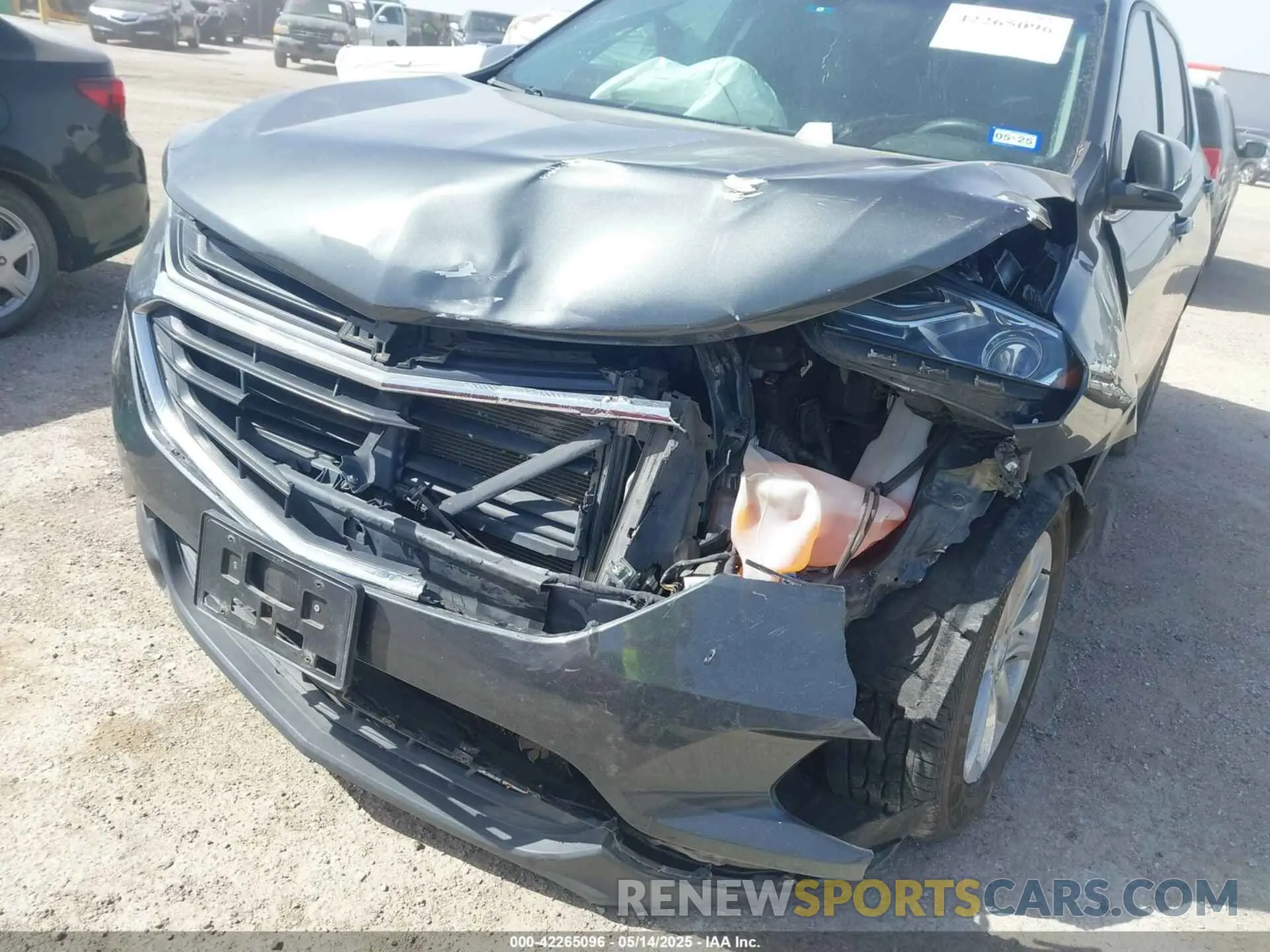 6 Photograph of a damaged car 2GNAXKEV6K6167979 CHEVROLET EQUINOX 2019