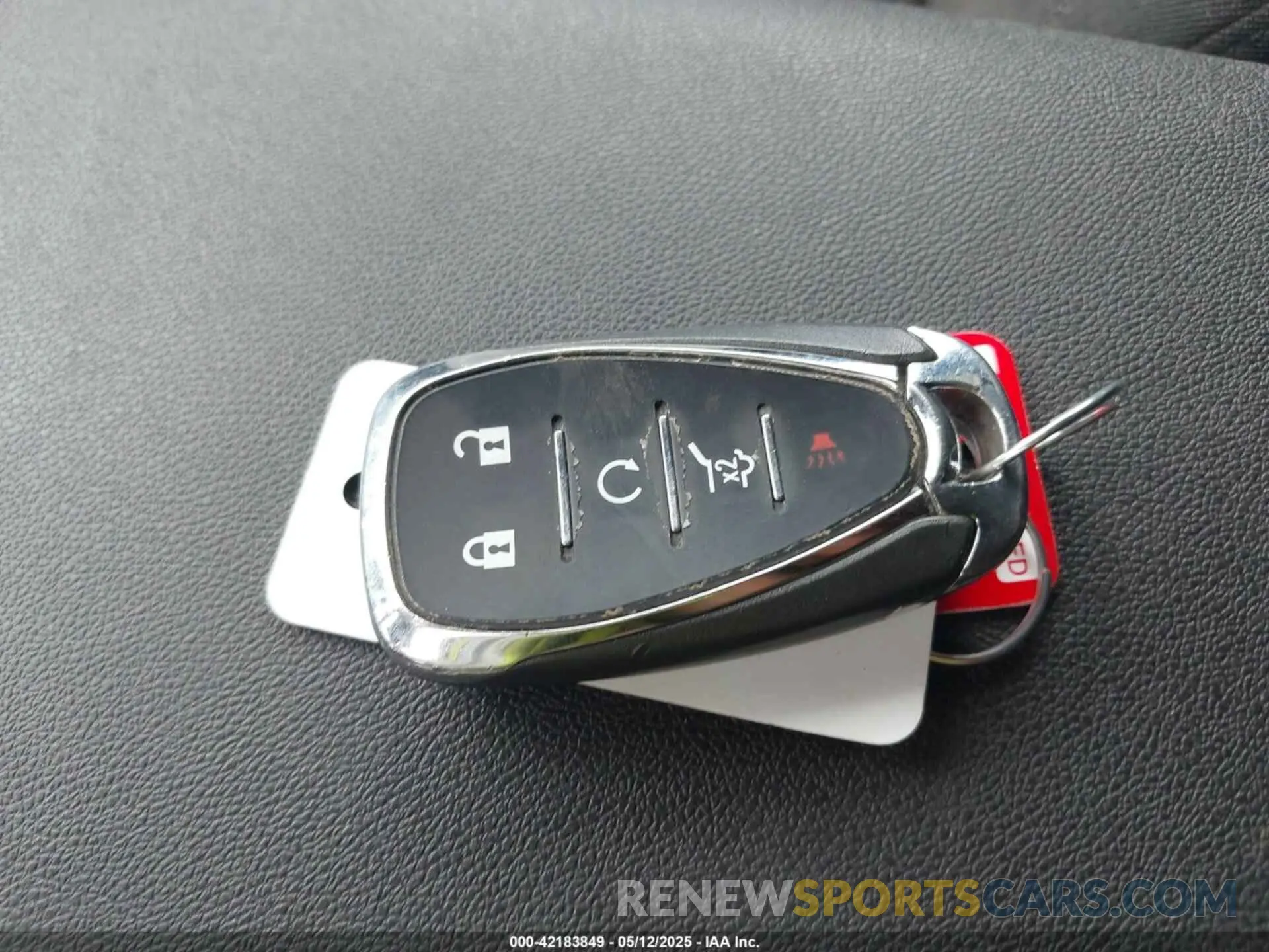 11 Фотография поврежденного автомобиля 2GNAXKEV6K6175001 CHEVROLET EQUINOX 2019