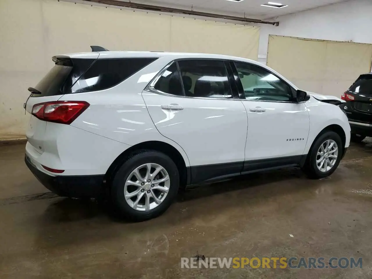 3 Photograph of a damaged car 2GNAXKEV6K6180344 CHEVROLET EQUINOX 2019
