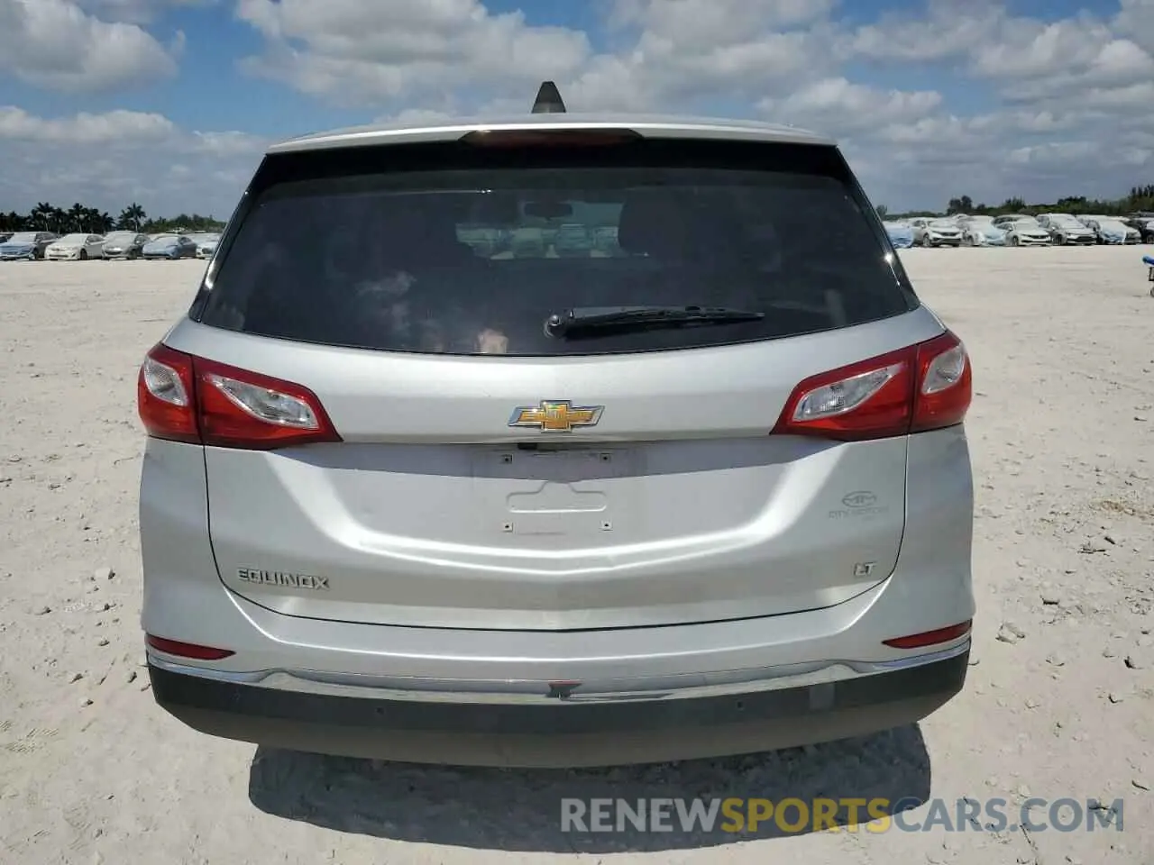 6 Photograph of a damaged car 2GNAXKEV6K6183311 CHEVROLET EQUINOX 2019