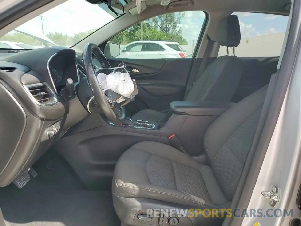 7 Photograph of a damaged car 2GNAXKEV6K6183311 CHEVROLET EQUINOX 2019