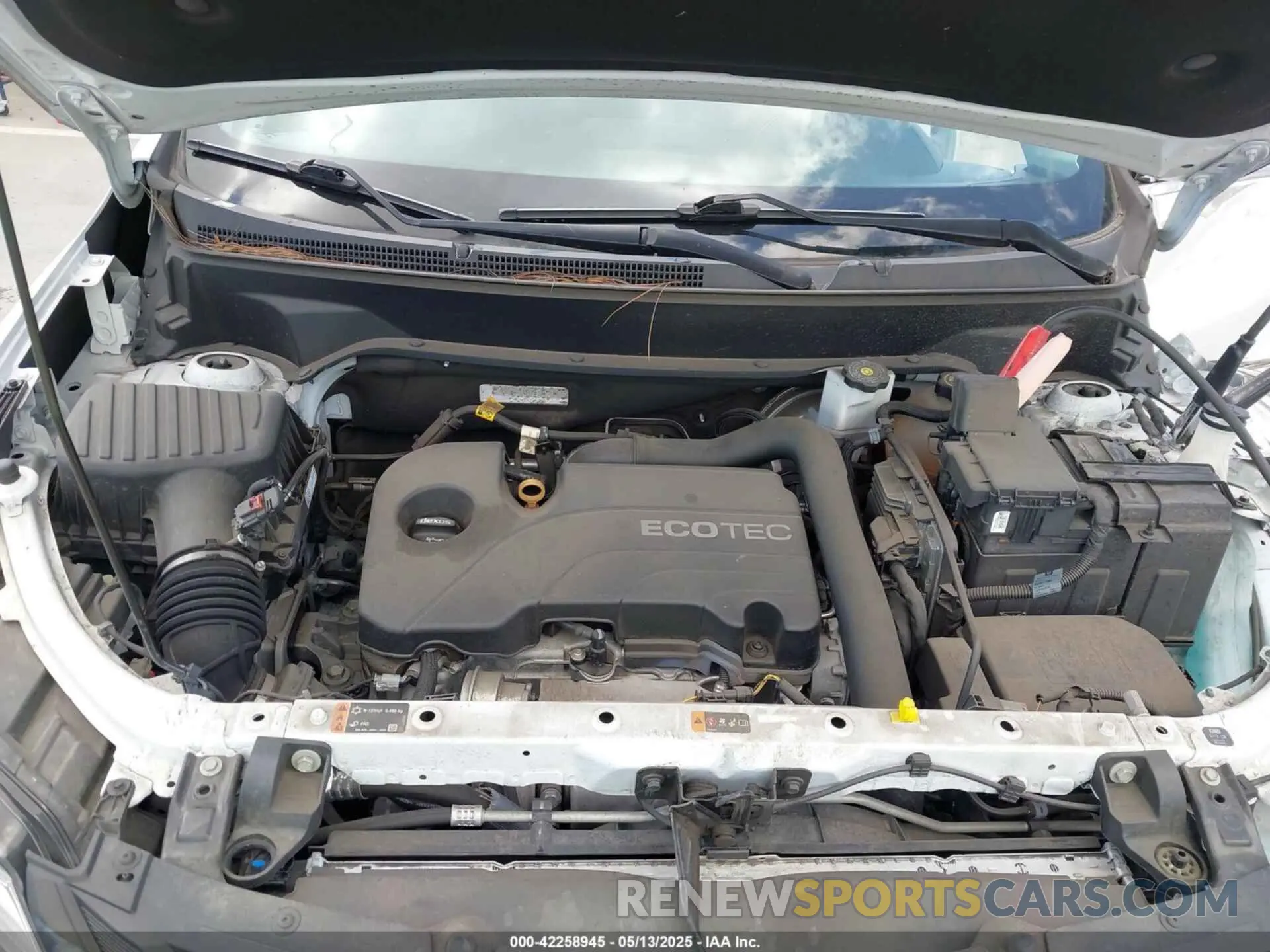 10 Photograph of a damaged car 2GNAXKEV6K6186015 CHEVROLET EQUINOX 2019