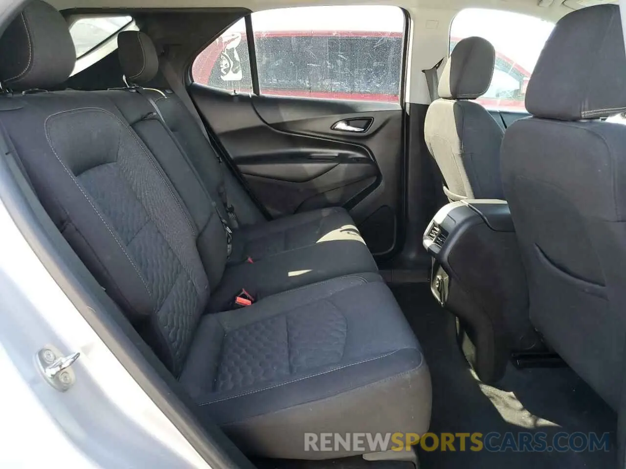 12 Photograph of a damaged car 2GNAXKEV6K6220521 CHEVROLET EQUINOX 2019