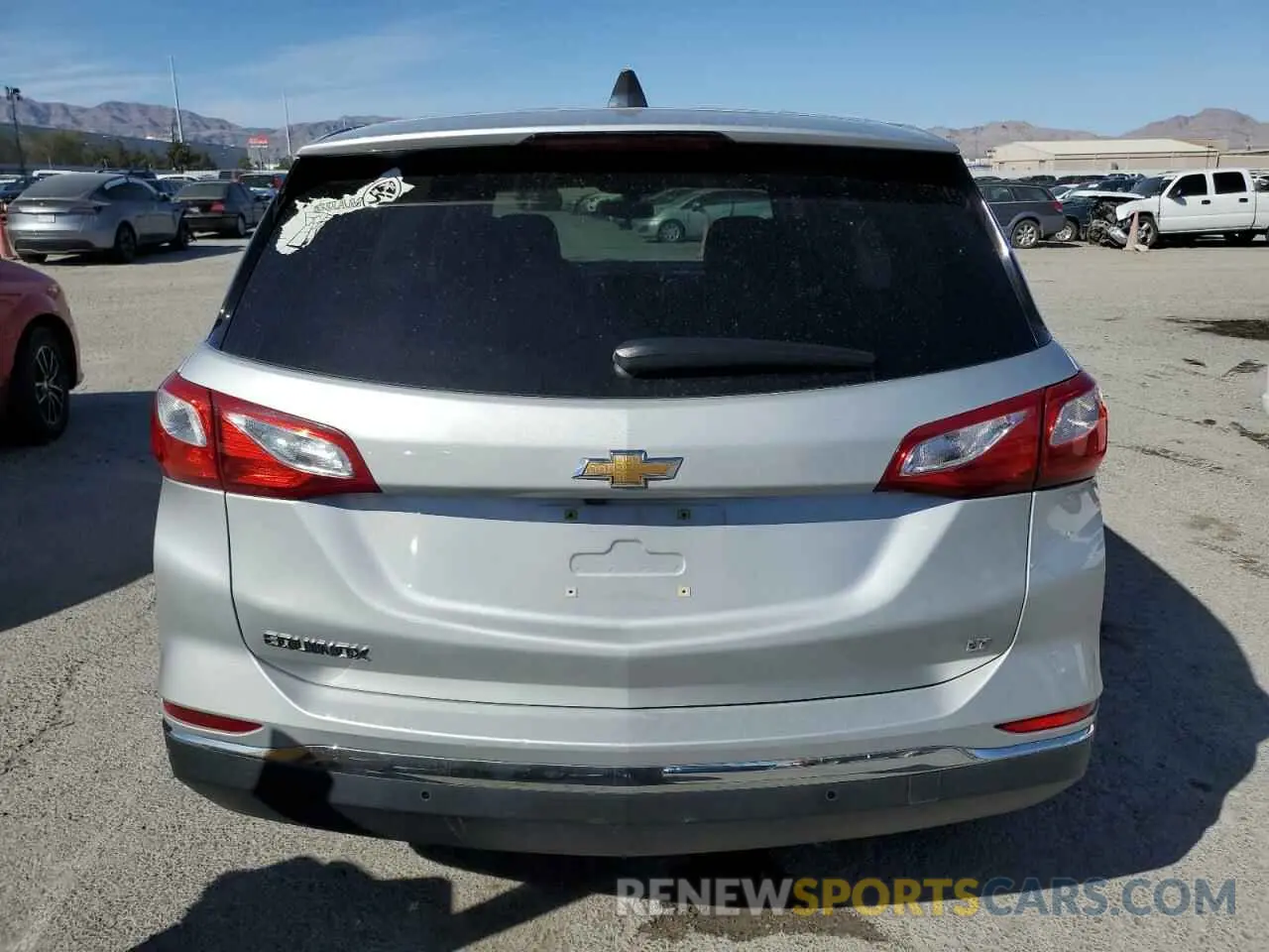 6 Photograph of a damaged car 2GNAXKEV6K6220521 CHEVROLET EQUINOX 2019