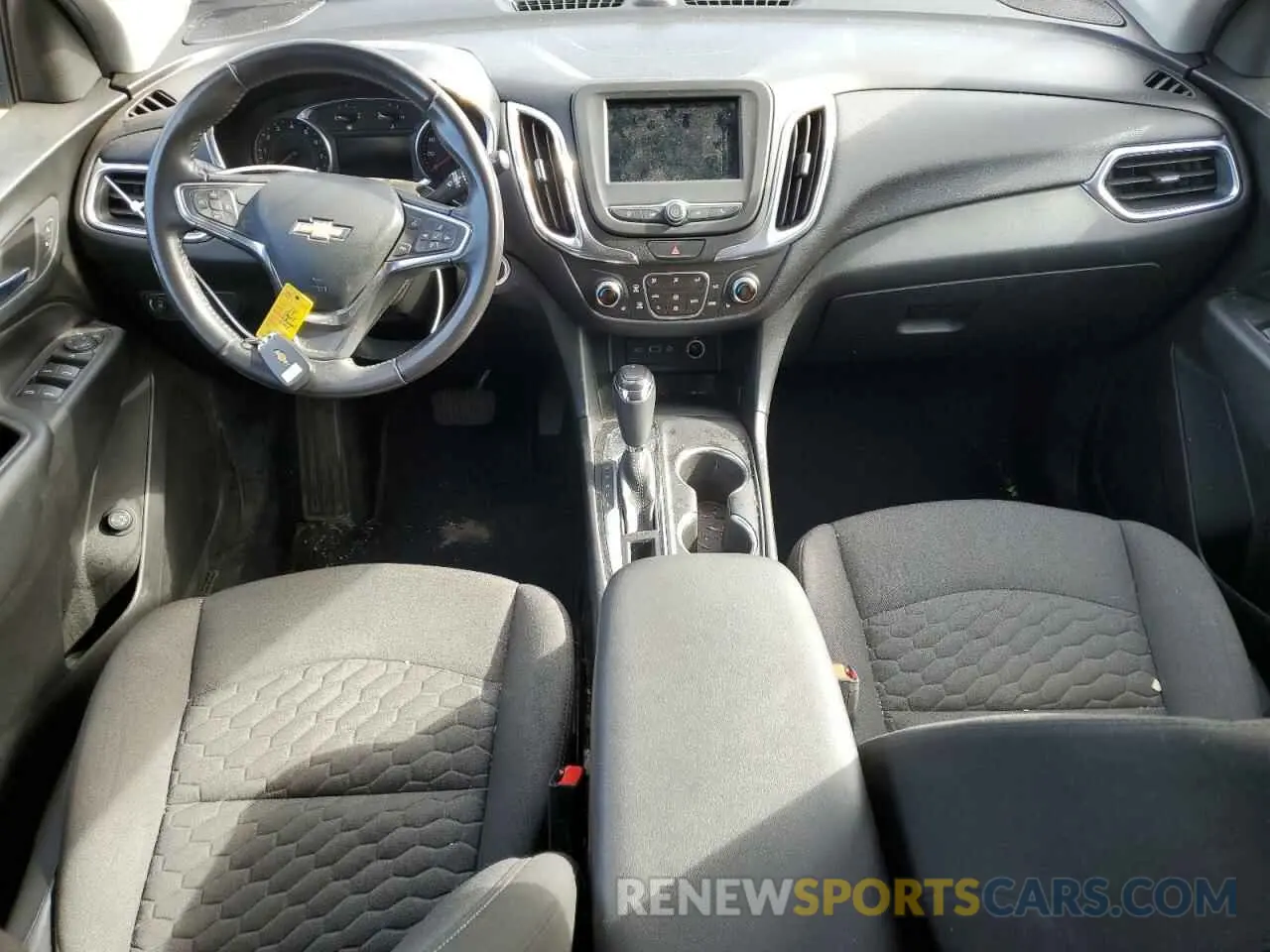8 Photograph of a damaged car 2GNAXKEV6K6294540 CHEVROLET EQUINOX 2019