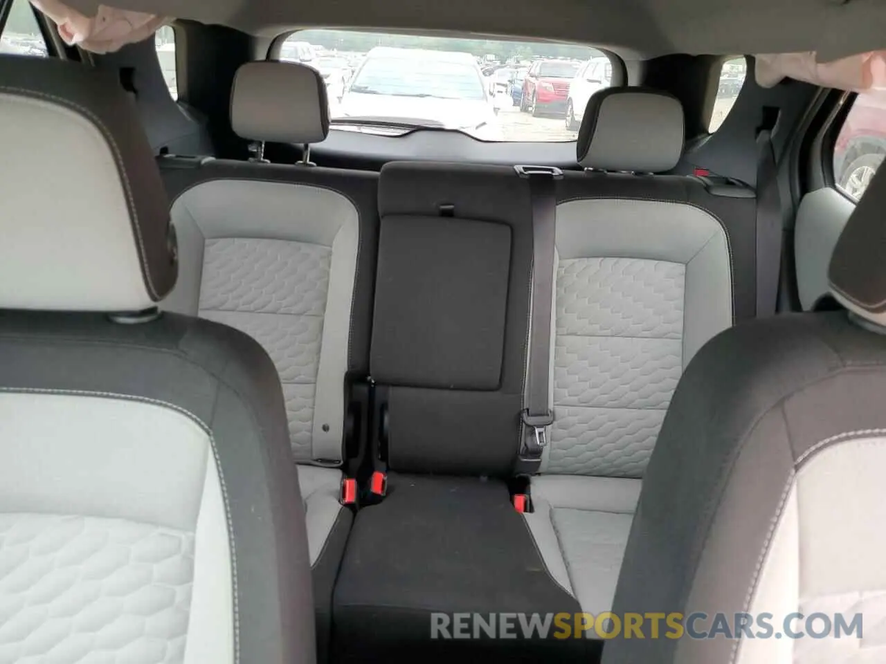 10 Фотография поврежденного автомобиля 2GNAXKEV7K6131329 CHEVROLET EQUINOX 2019