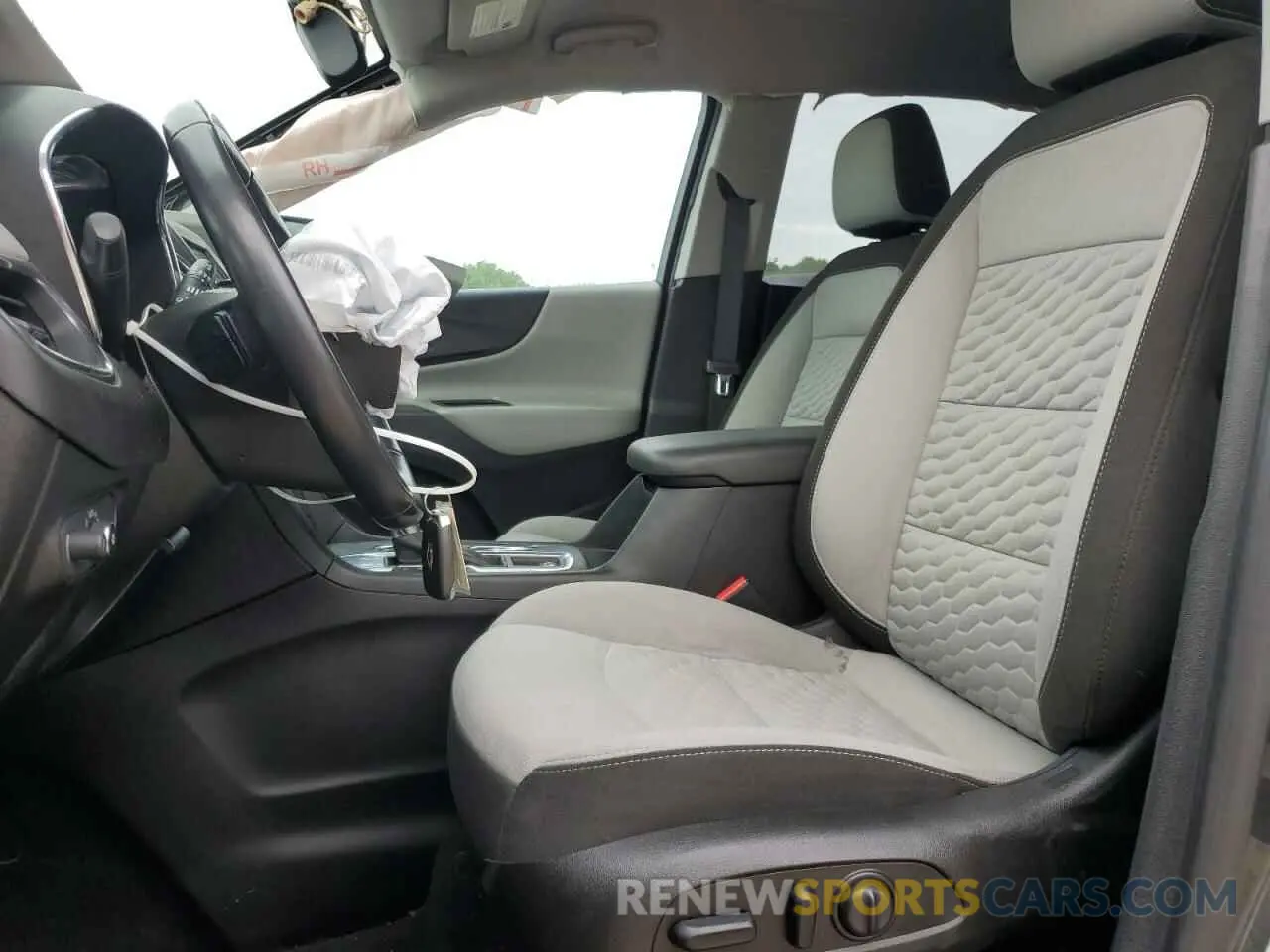 7 Фотография поврежденного автомобиля 2GNAXKEV7K6131329 CHEVROLET EQUINOX 2019