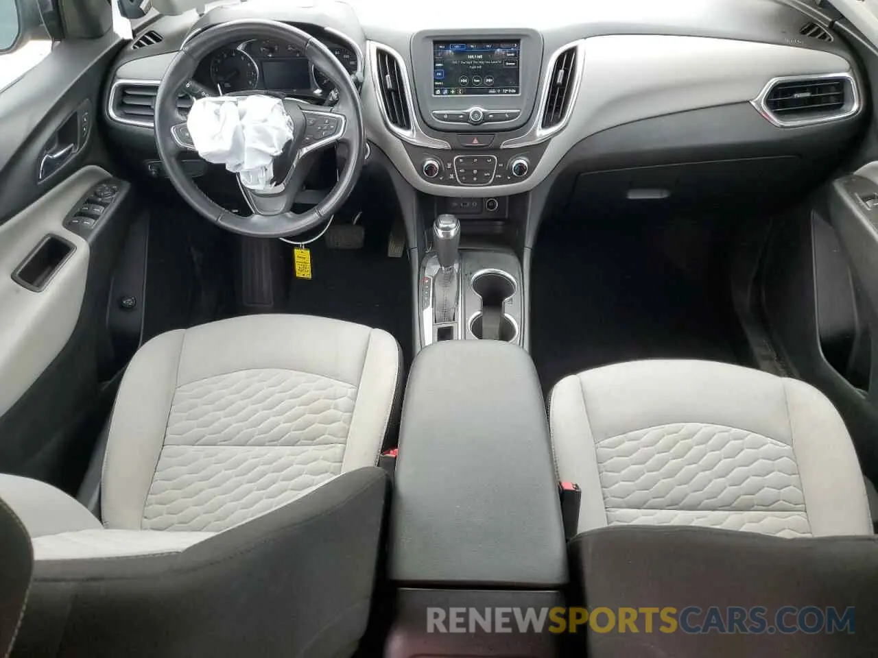 8 Фотография поврежденного автомобиля 2GNAXKEV7K6131329 CHEVROLET EQUINOX 2019