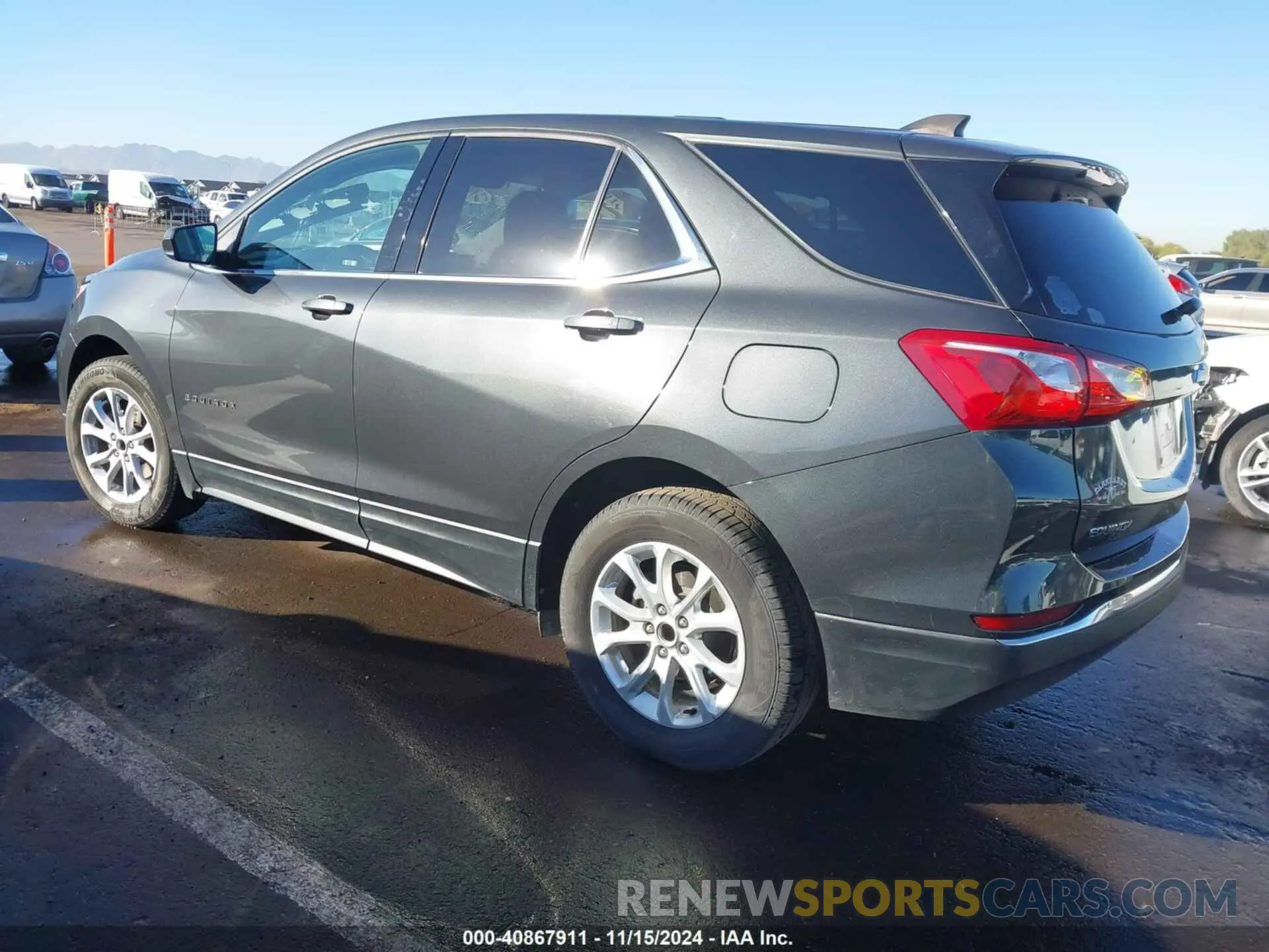 3 Photograph of a damaged car 2GNAXKEV7K6210595 CHEVROLET EQUINOX 2019