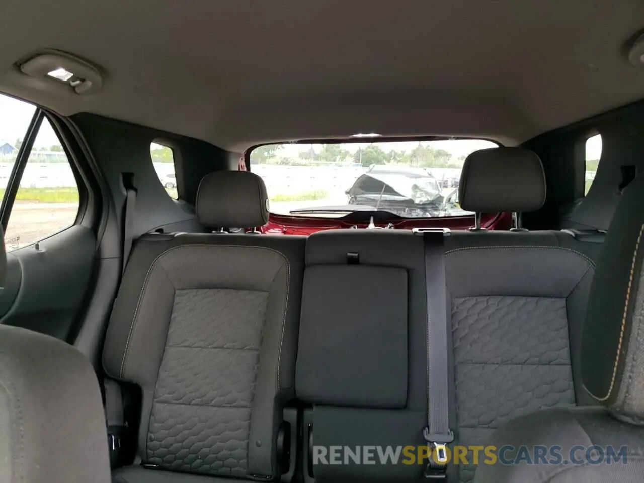 10 Photograph of a damaged car 2GNAXKEV8K6111994 CHEVROLET EQUINOX 2019