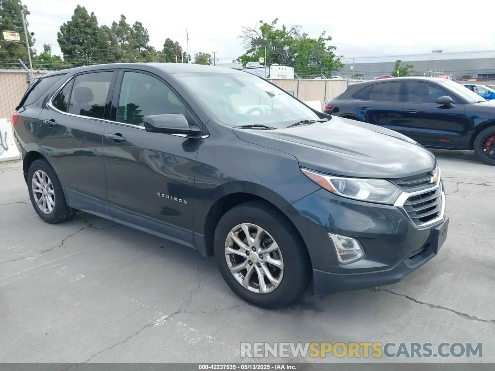 1 Фотография поврежденного автомобиля 2GNAXKEV8K6142985 CHEVROLET EQUINOX 2019