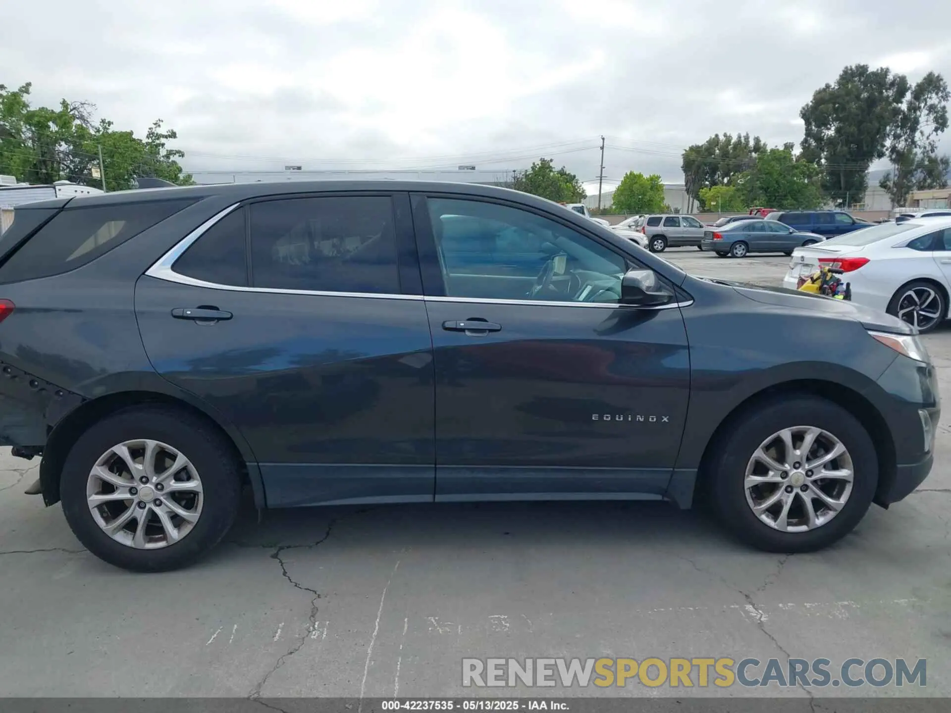 14 Фотография поврежденного автомобиля 2GNAXKEV8K6142985 CHEVROLET EQUINOX 2019