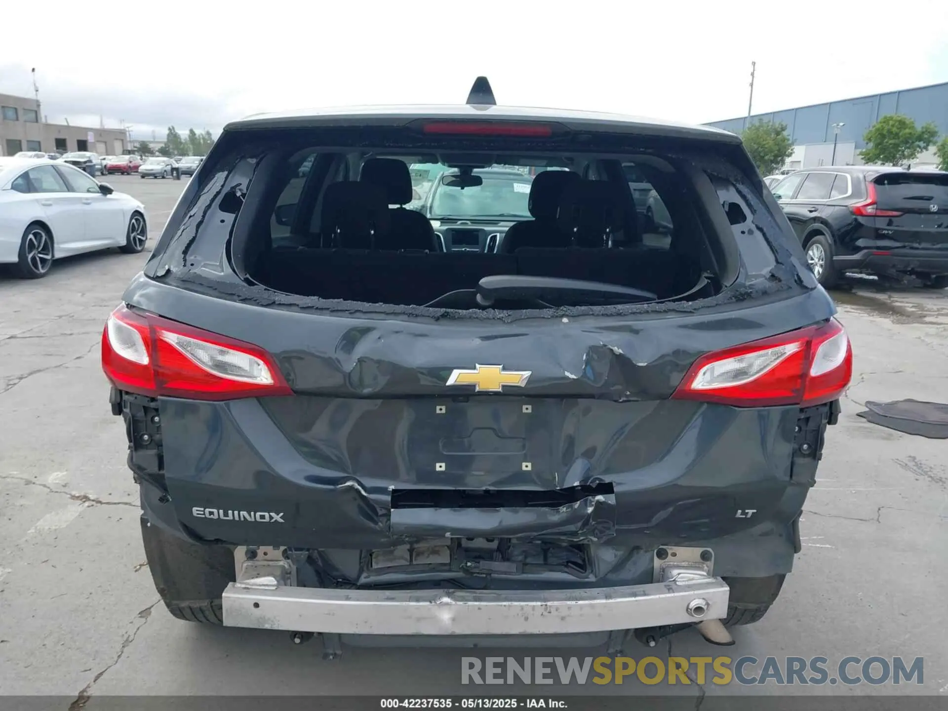 17 Фотография поврежденного автомобиля 2GNAXKEV8K6142985 CHEVROLET EQUINOX 2019