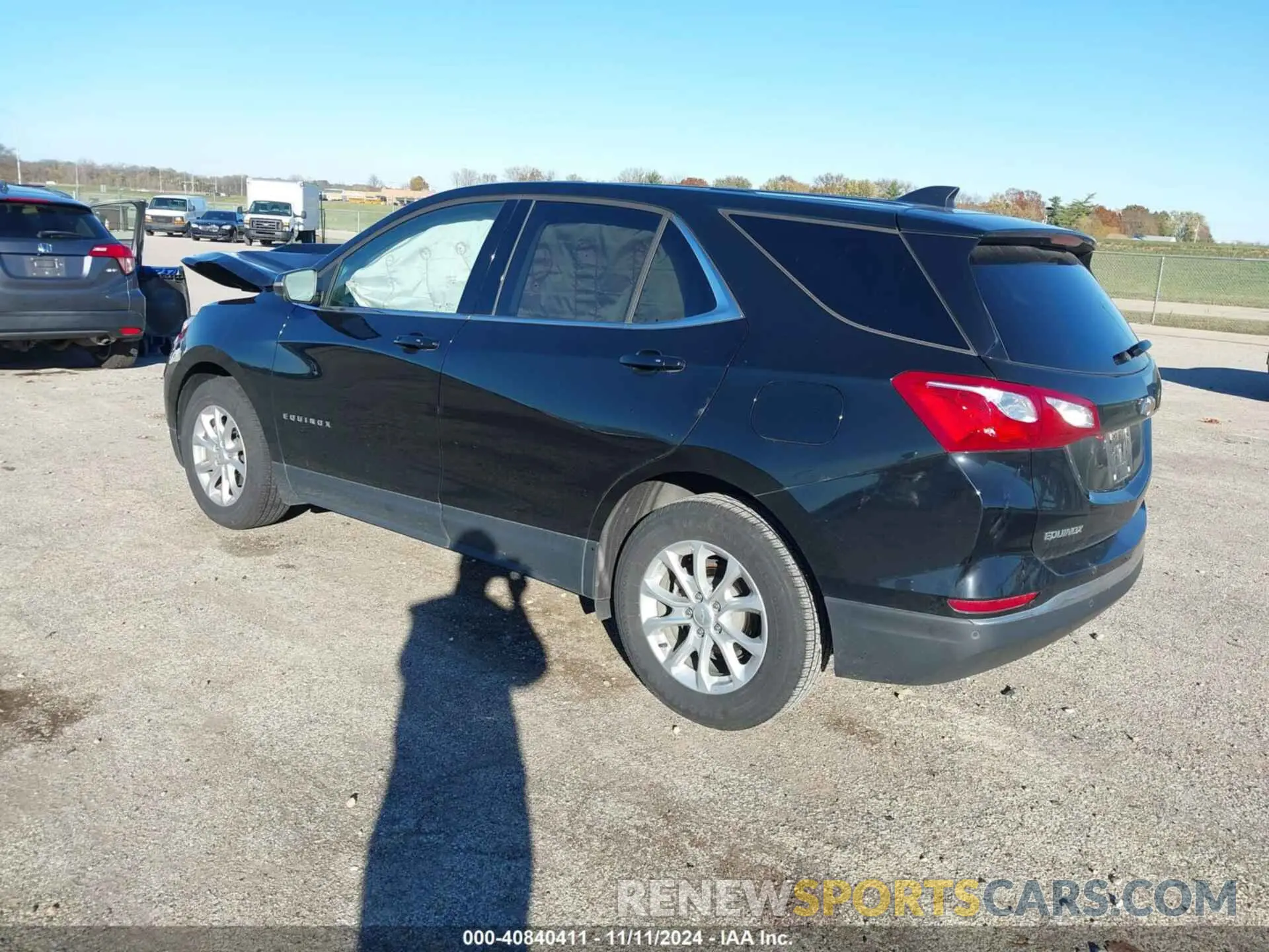 3 Photograph of a damaged car 2GNAXKEV8K6150732 CHEVROLET EQUINOX 2019