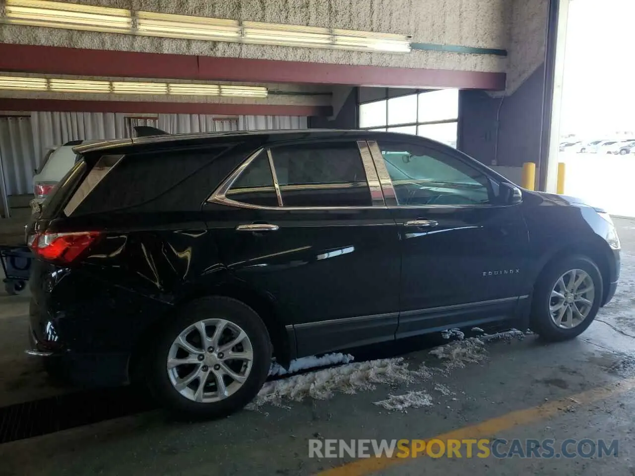 3 Photograph of a damaged car 2GNAXKEV8K6270966 CHEVROLET EQUINOX 2019