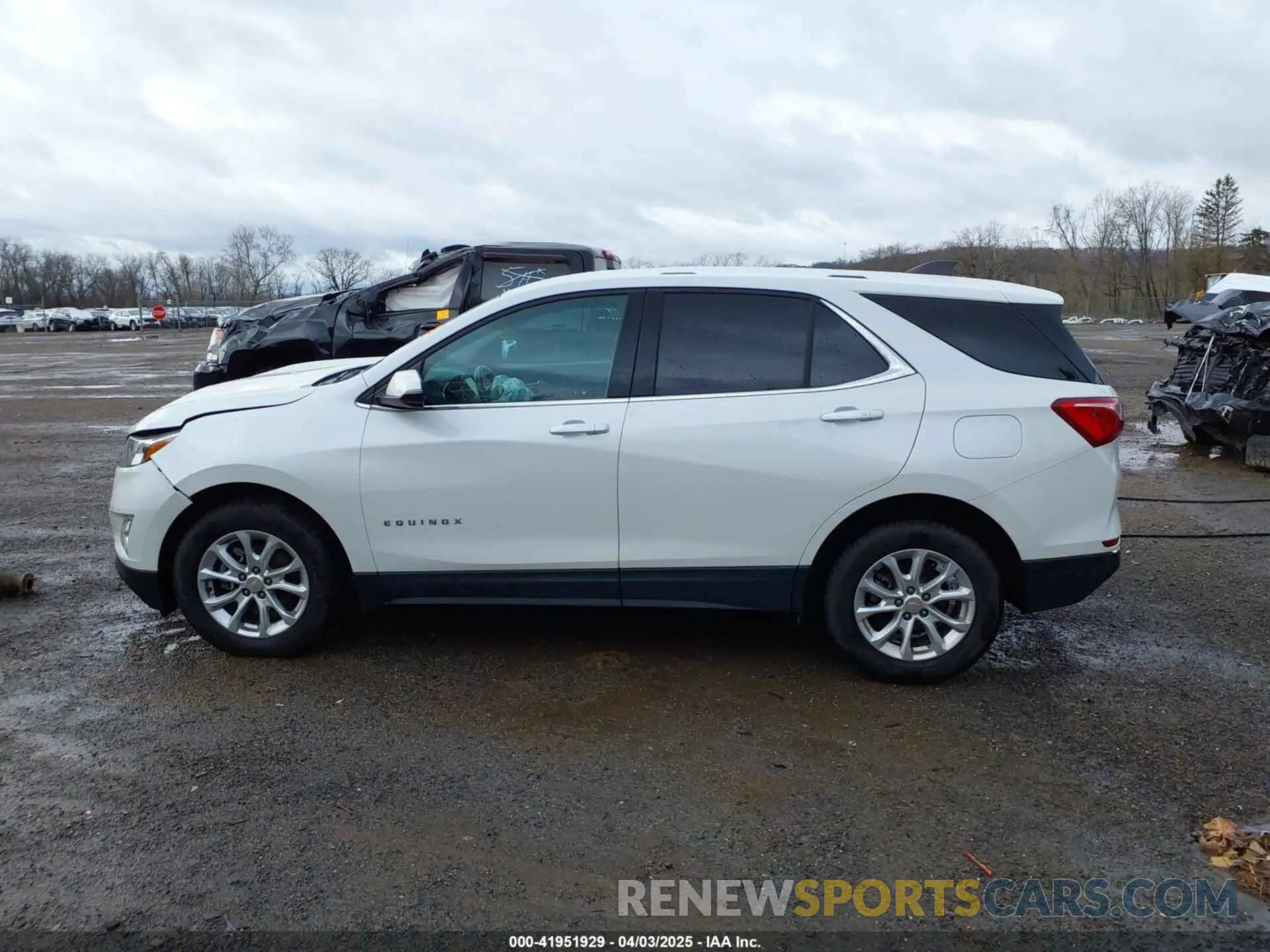 14 Photograph of a damaged car 2GNAXKEV8K6281482 CHEVROLET EQUINOX 2019