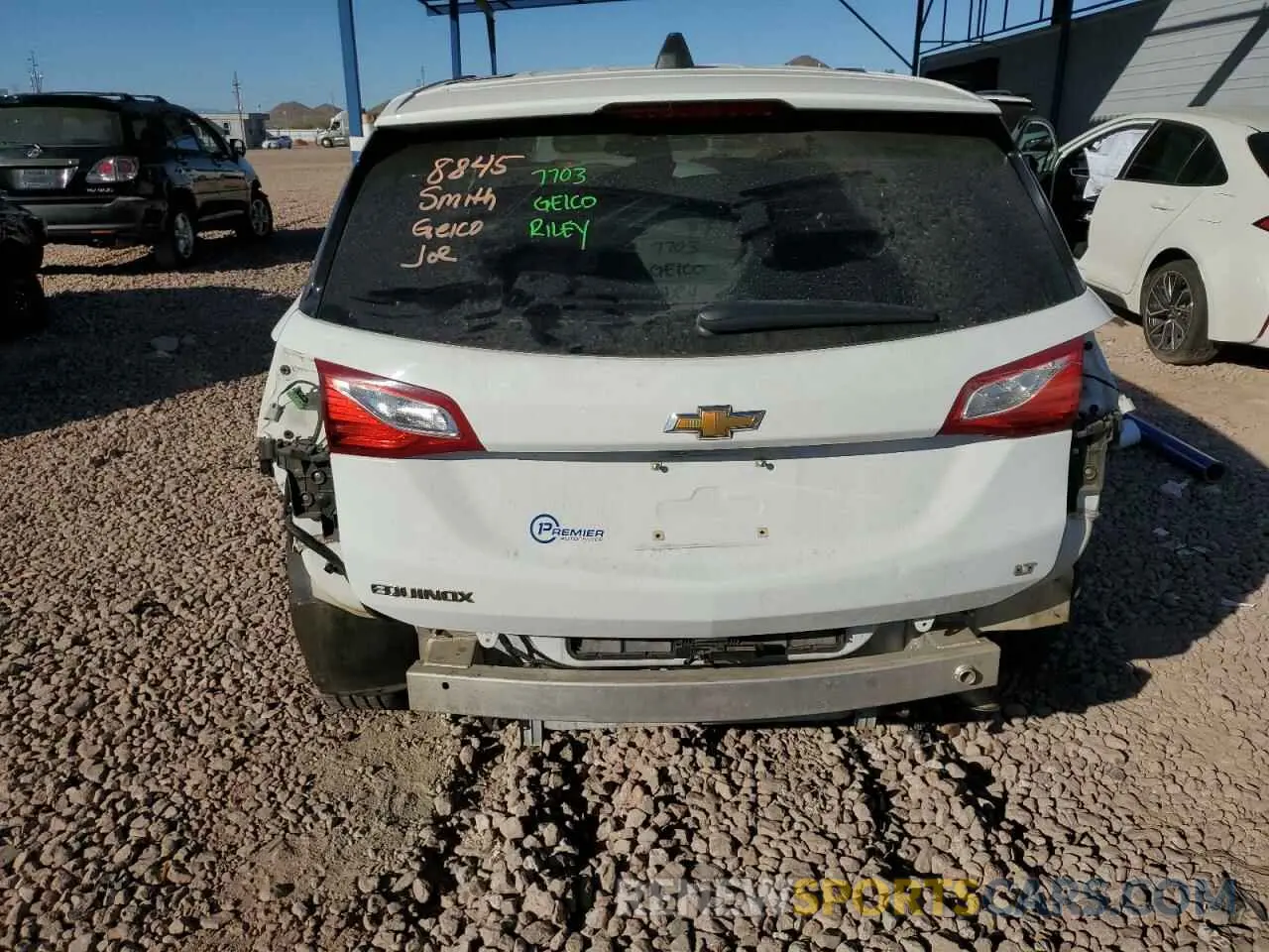 6 Photograph of a damaged car 2GNAXKEV9K6161898 CHEVROLET EQUINOX 2019