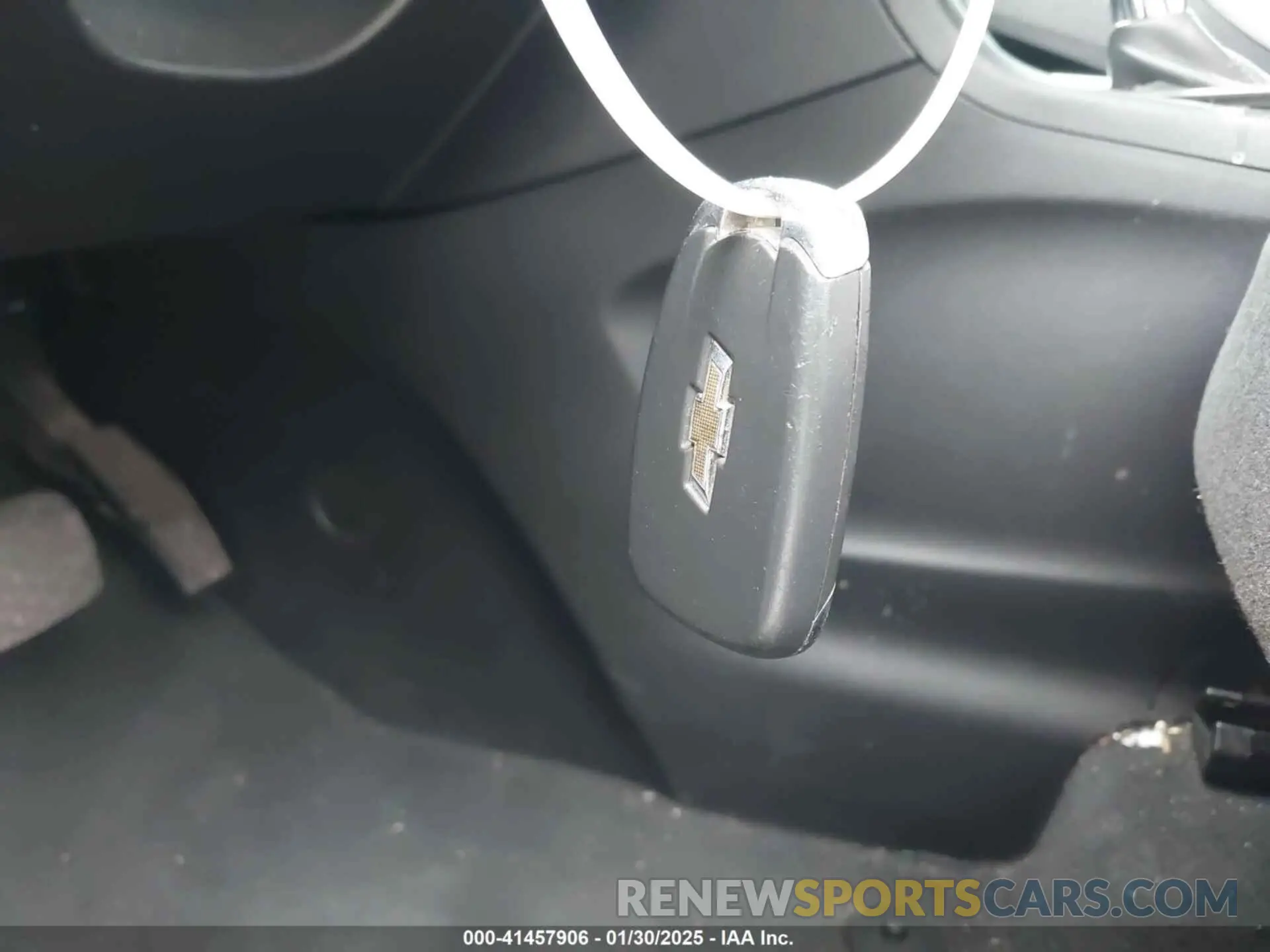 11 Фотография поврежденного автомобиля 2GNAXKEV9K6186669 CHEVROLET EQUINOX 2019