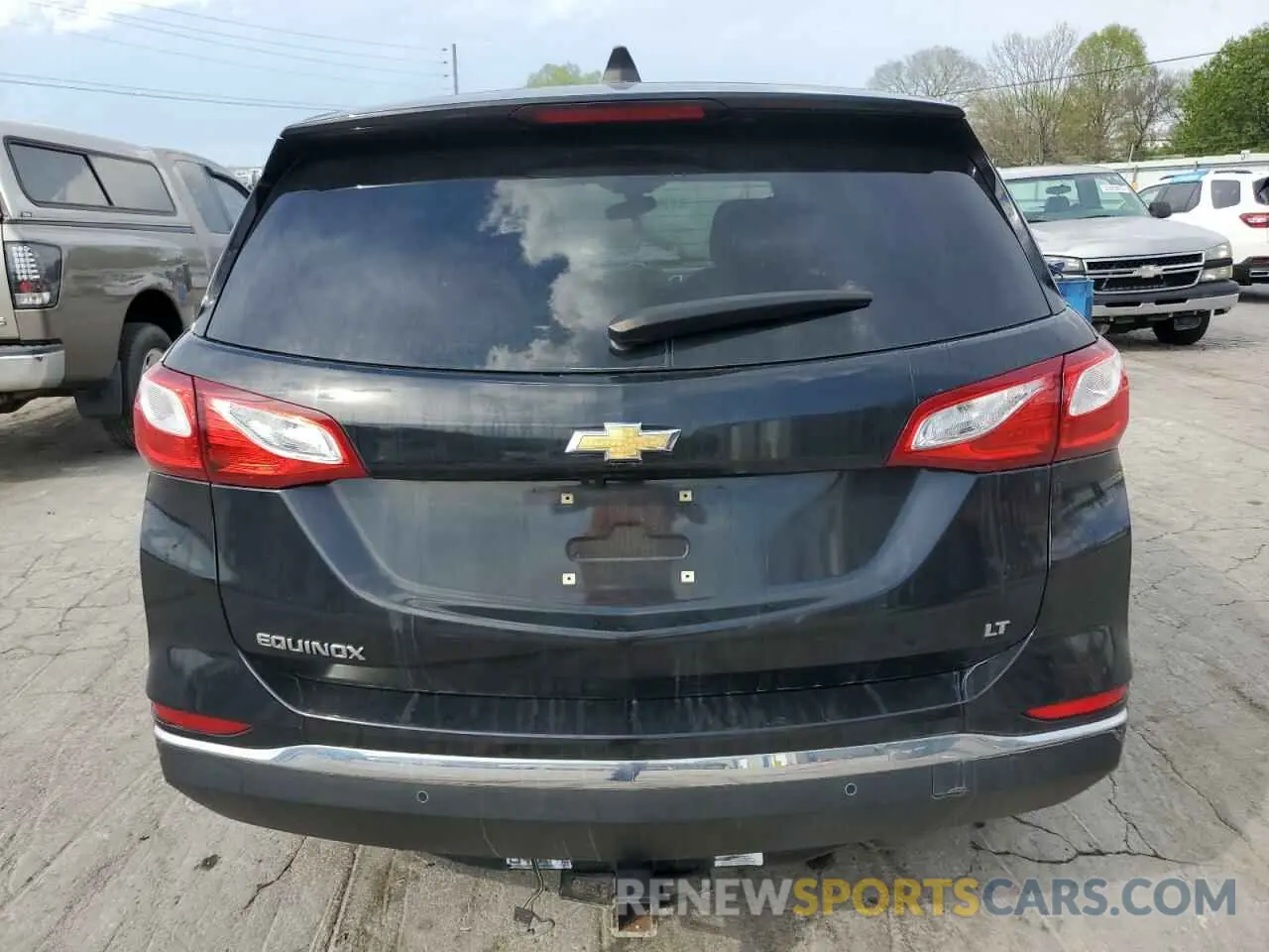 6 Photograph of a damaged car 2GNAXKEV9K6293382 CHEVROLET EQUINOX 2019