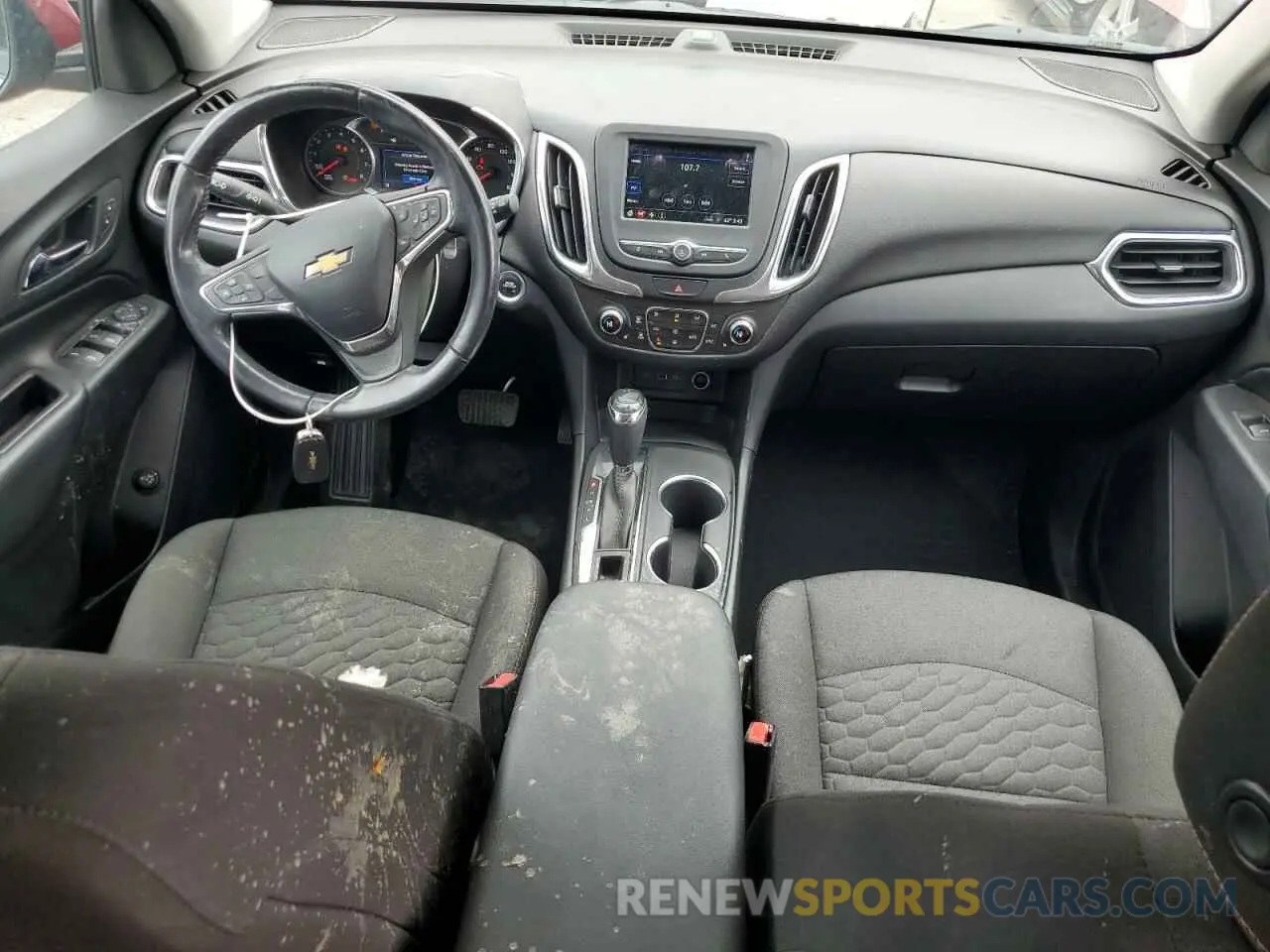 8 Photograph of a damaged car 2GNAXKEVXK6105596 CHEVROLET EQUINOX 2019