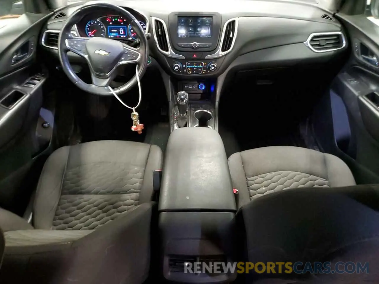 8 Photograph of a damaged car 2GNAXKEVXK6112757 CHEVROLET EQUINOX 2019