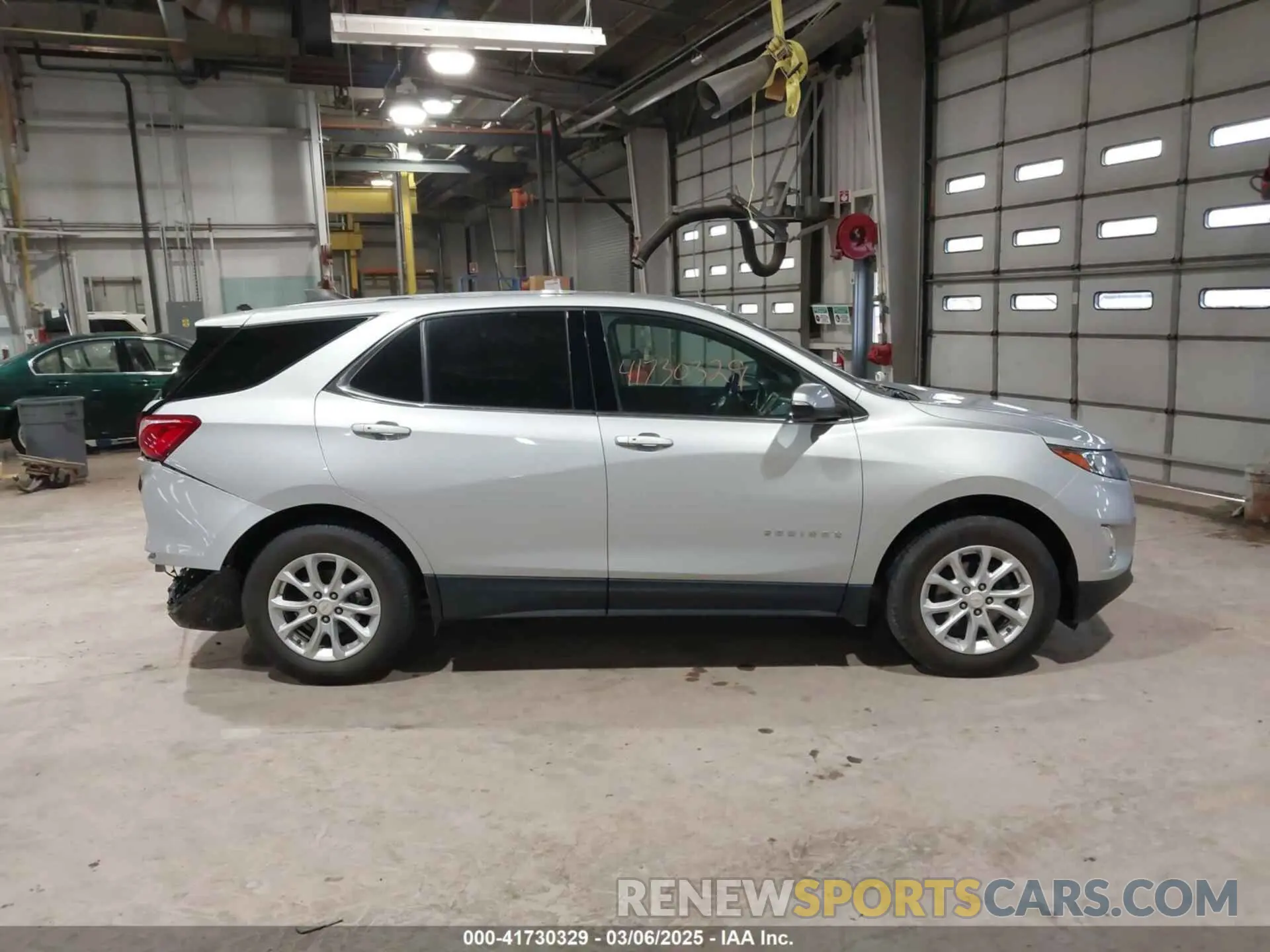 13 Фотография поврежденного автомобиля 2GNAXKEVXK6164647 CHEVROLET EQUINOX 2019