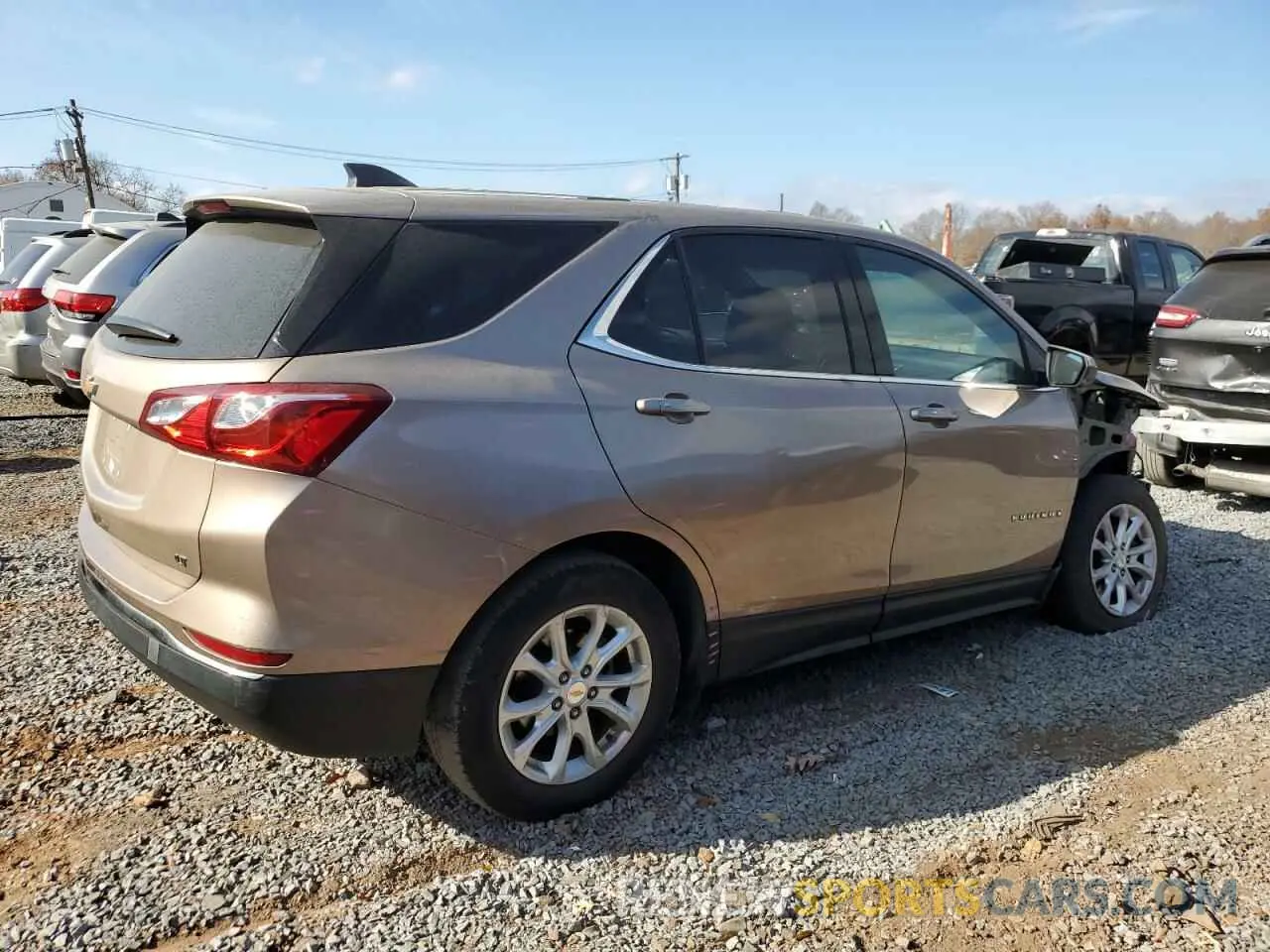 3 Photograph of a damaged car 2GNAXKEVXK6186115 CHEVROLET EQUINOX 2019