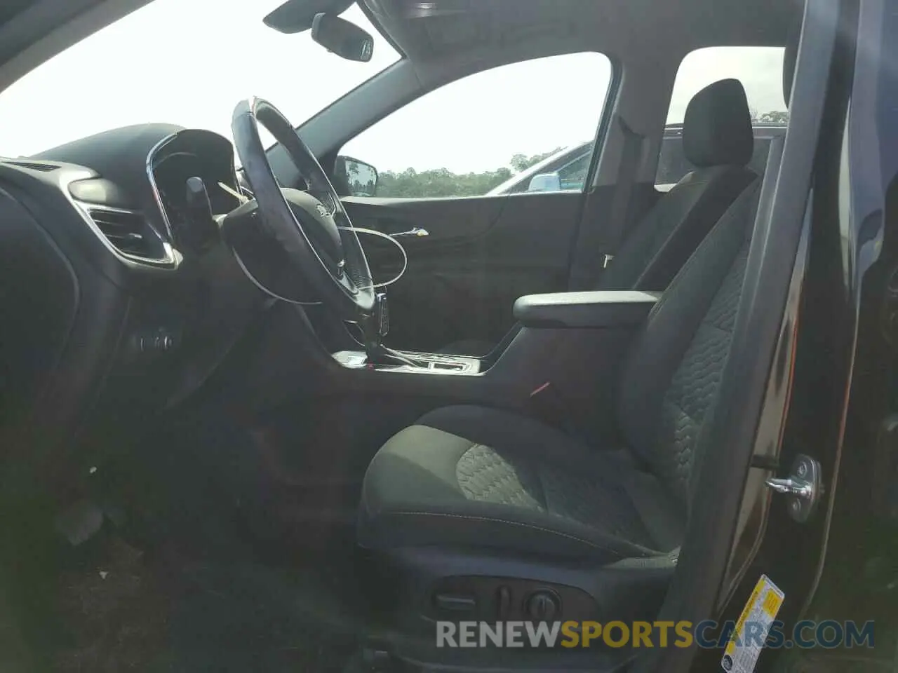 7 Photograph of a damaged car 2GNAXLEX1K6160140 CHEVROLET EQUINOX 2019