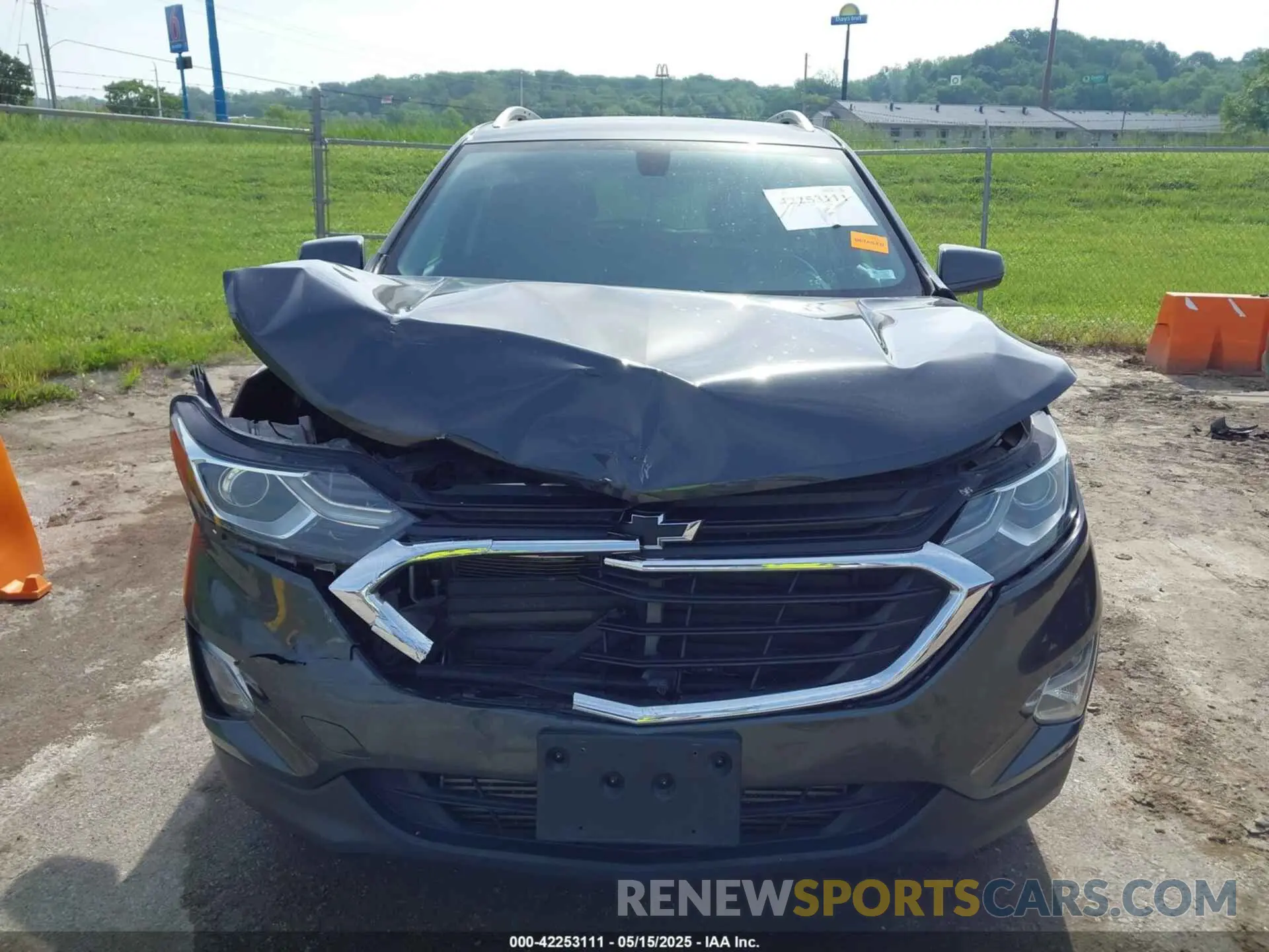 12 Photograph of a damaged car 2GNAXLEX6K6123469 CHEVROLET EQUINOX 2019