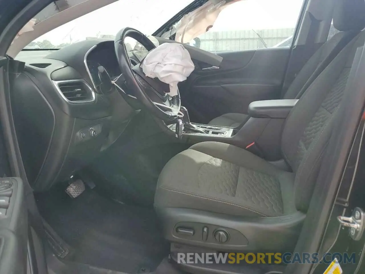 7 Photograph of a damaged car 2GNAXLEX7K6225931 CHEVROLET EQUINOX 2019