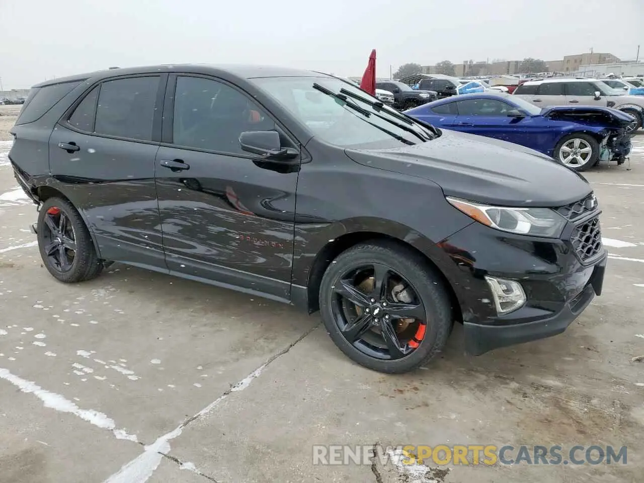 4 Photograph of a damaged car 2GNAXLEX8K6182619 CHEVROLET EQUINOX 2019