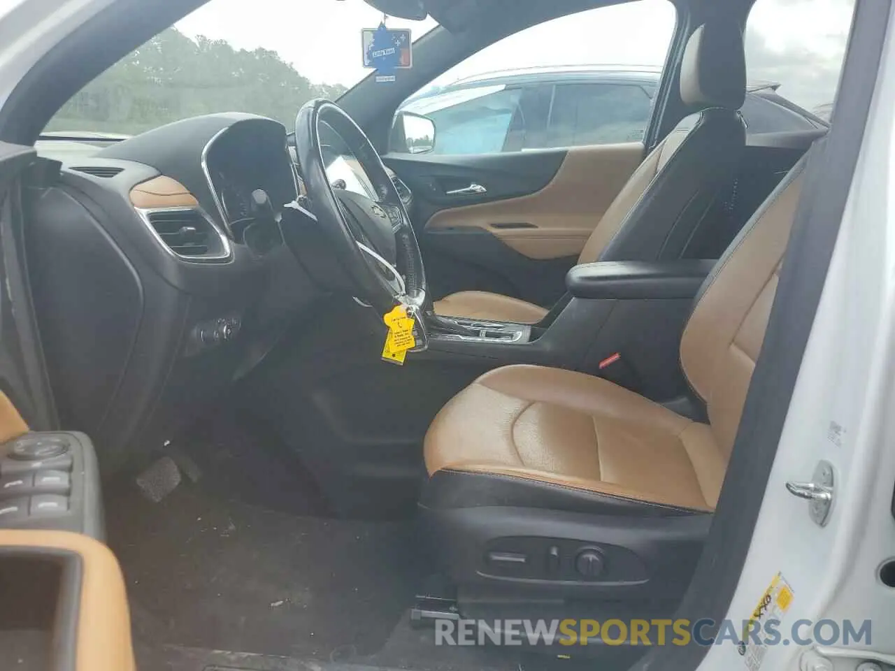 7 Photograph of a damaged car 2GNAXNEV7K6103483 CHEVROLET EQUINOX 2019
