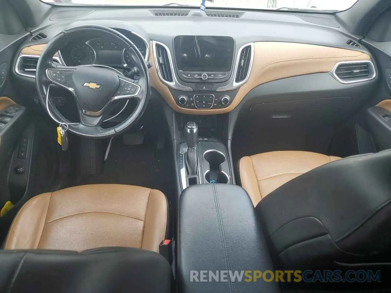 8 Photograph of a damaged car 2GNAXNEV7K6103483 CHEVROLET EQUINOX 2019