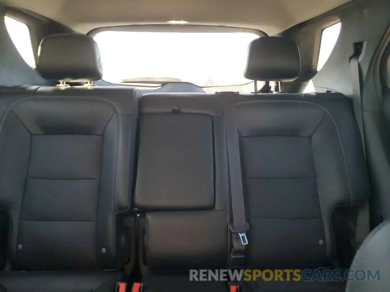 10 Photograph of a damaged car 2GNAXPEX2K6305144 CHEVROLET EQUINOX 2019