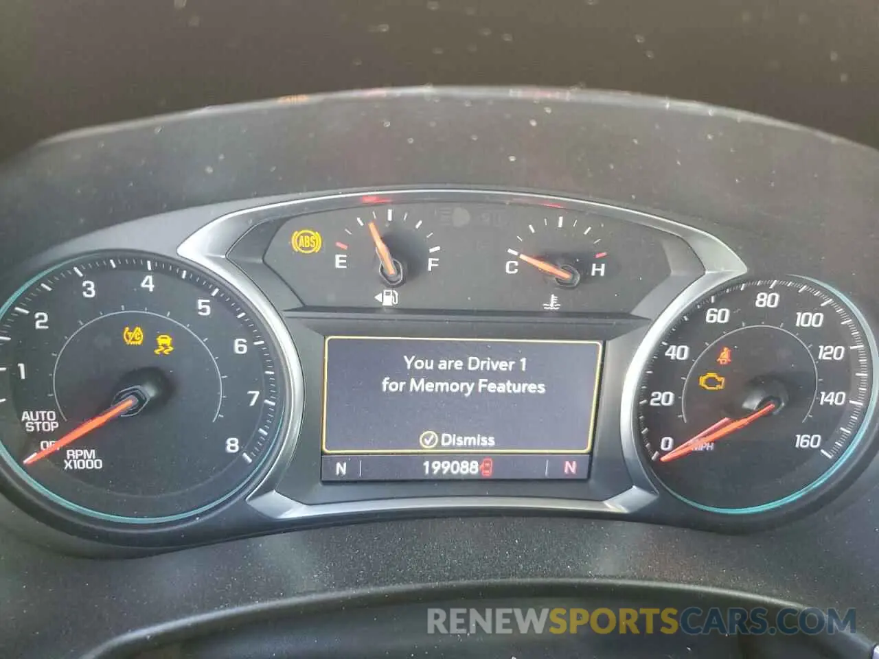 9 Photograph of a damaged car 2GNAXPEX2K6305144 CHEVROLET EQUINOX 2019