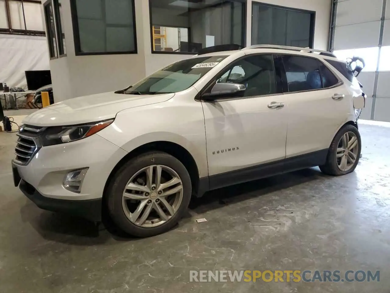 1 Фотография поврежденного автомобиля 2GNAXPEX4K6142027 CHEVROLET EQUINOX 2019
