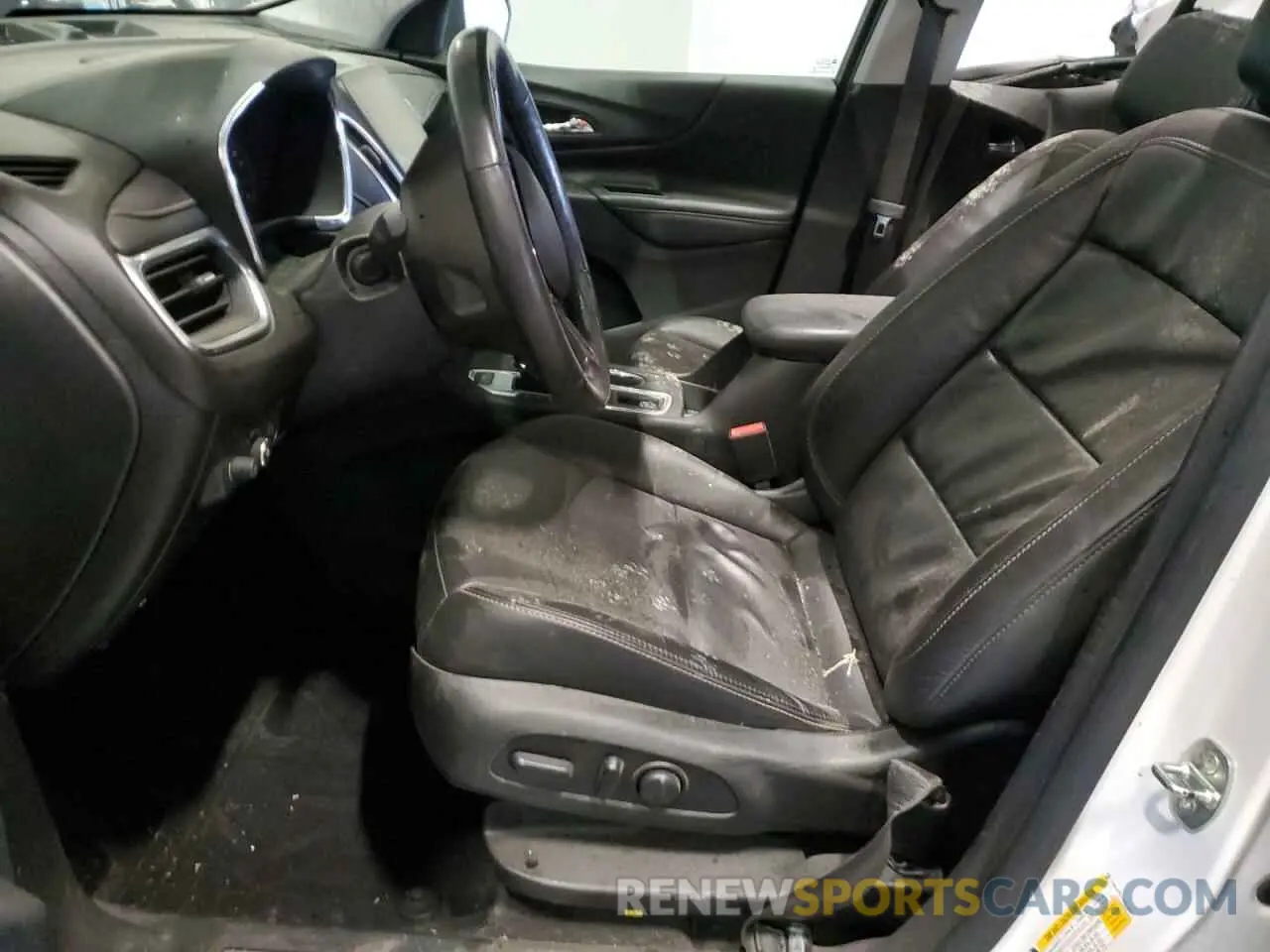 7 Фотография поврежденного автомобиля 2GNAXPEX4K6142027 CHEVROLET EQUINOX 2019