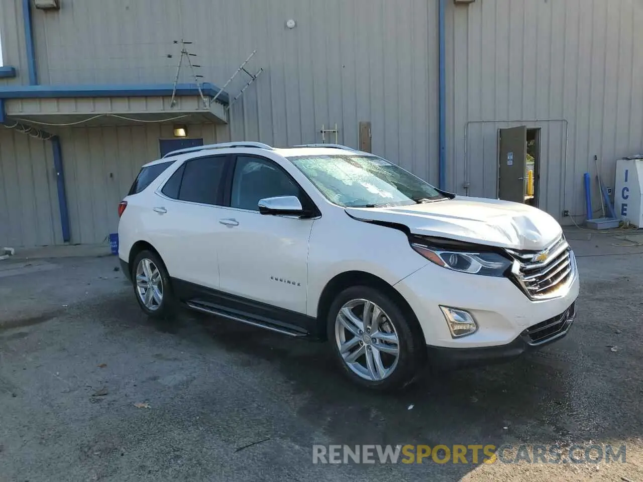 4 Photograph of a damaged car 2GNAXPEX4K6217566 CHEVROLET EQUINOX 2019