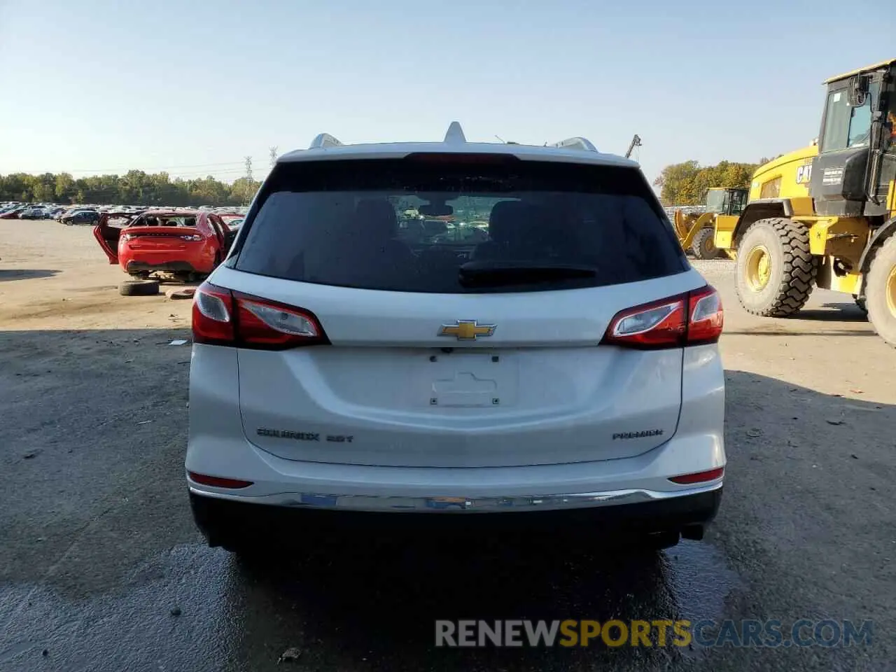 6 Photograph of a damaged car 2GNAXPEX4K6217566 CHEVROLET EQUINOX 2019