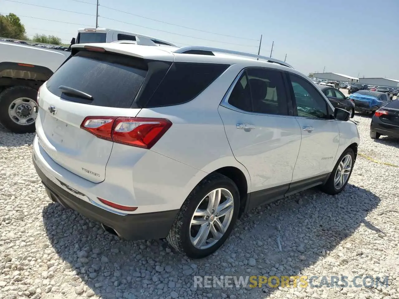 3 Photograph of a damaged car 2GNAXPEX9K6182006 CHEVROLET EQUINOX 2019