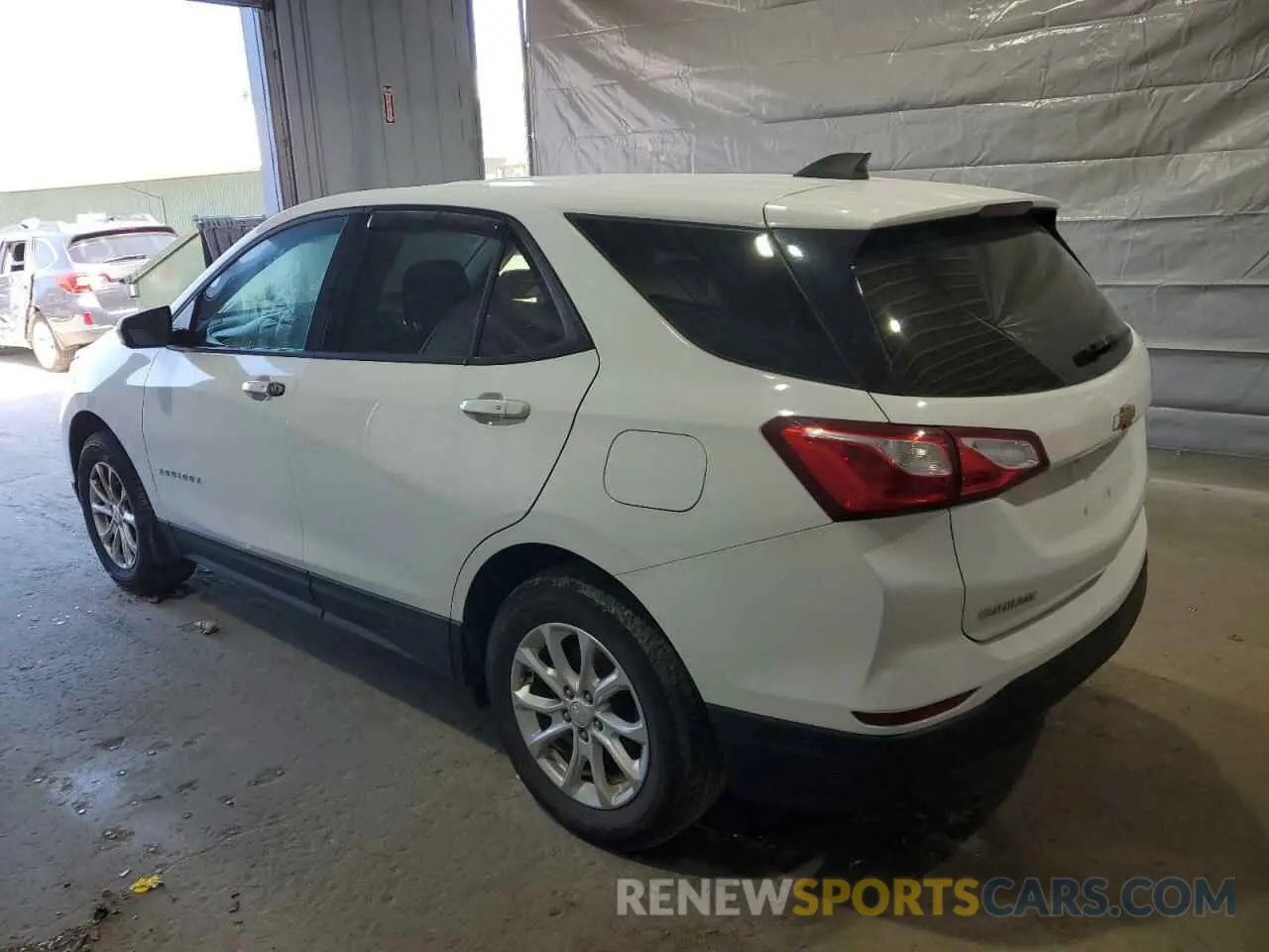 2 Photograph of a damaged car 2GNAXSEV1K6198122 CHEVROLET EQUINOX 2019