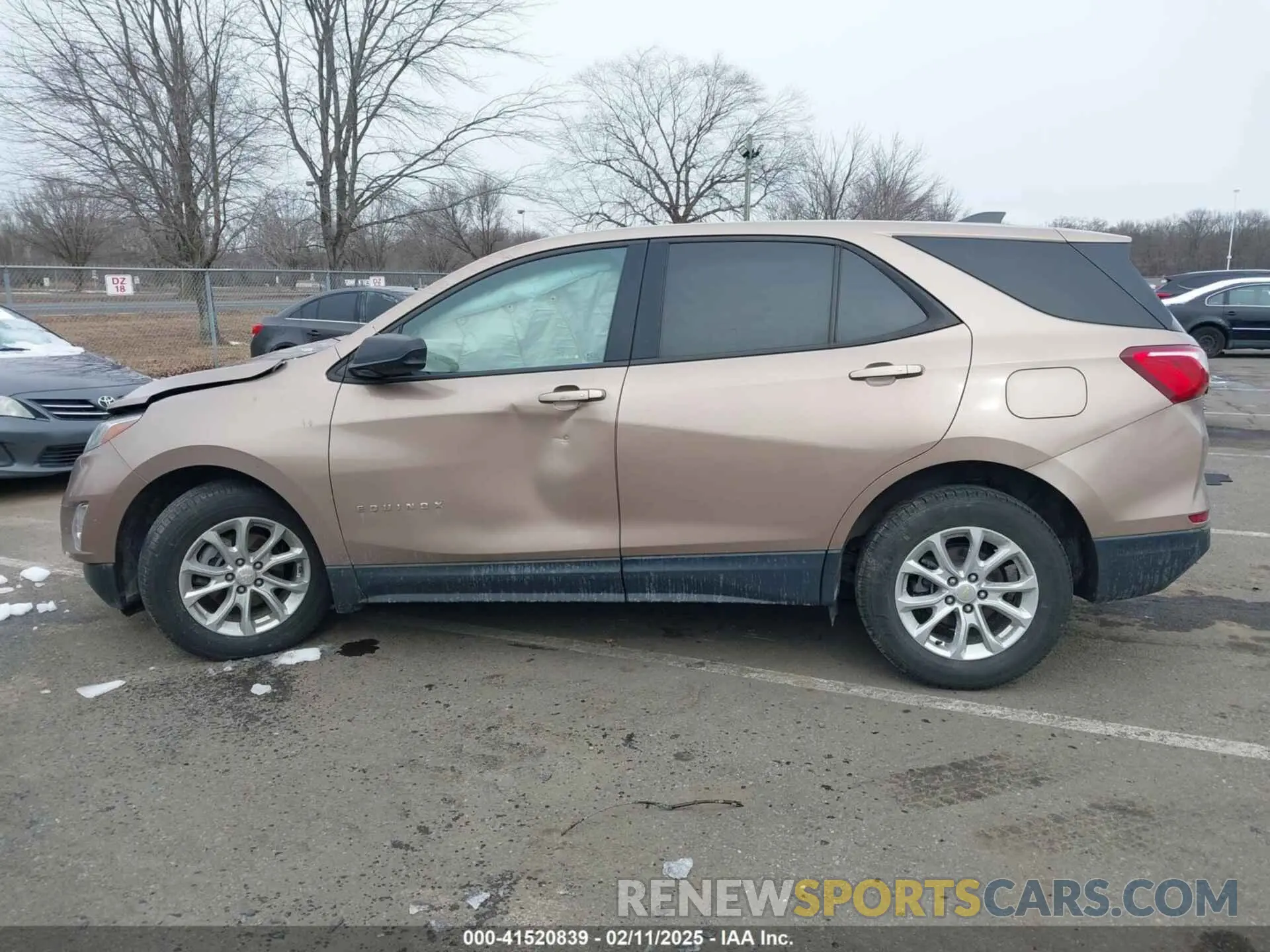 14 Photograph of a damaged car 2GNAXSEV1K6300566 CHEVROLET EQUINOX 2019