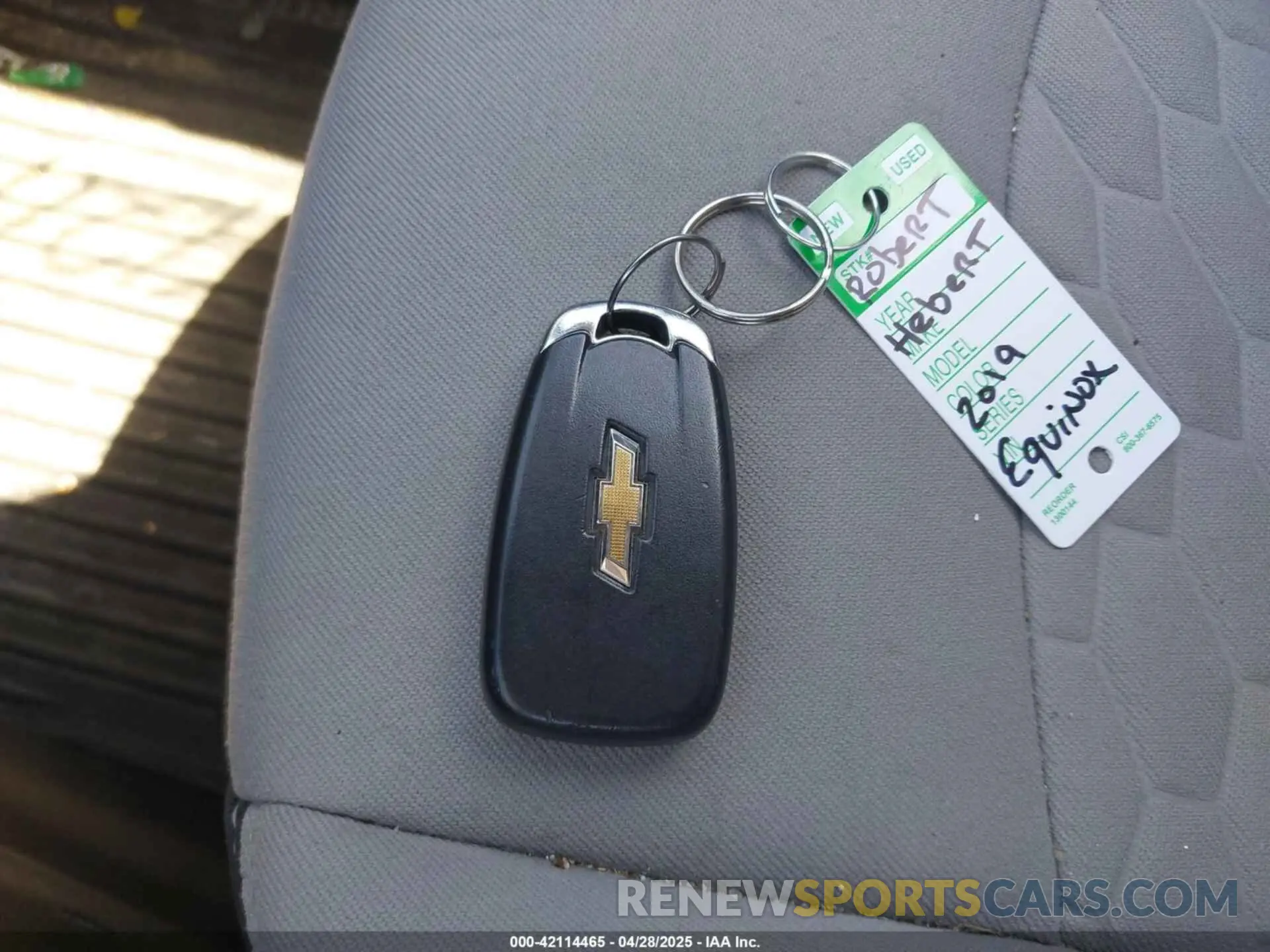 11 Фотография поврежденного автомобиля 2GNAXSEV4K6110423 CHEVROLET EQUINOX 2019