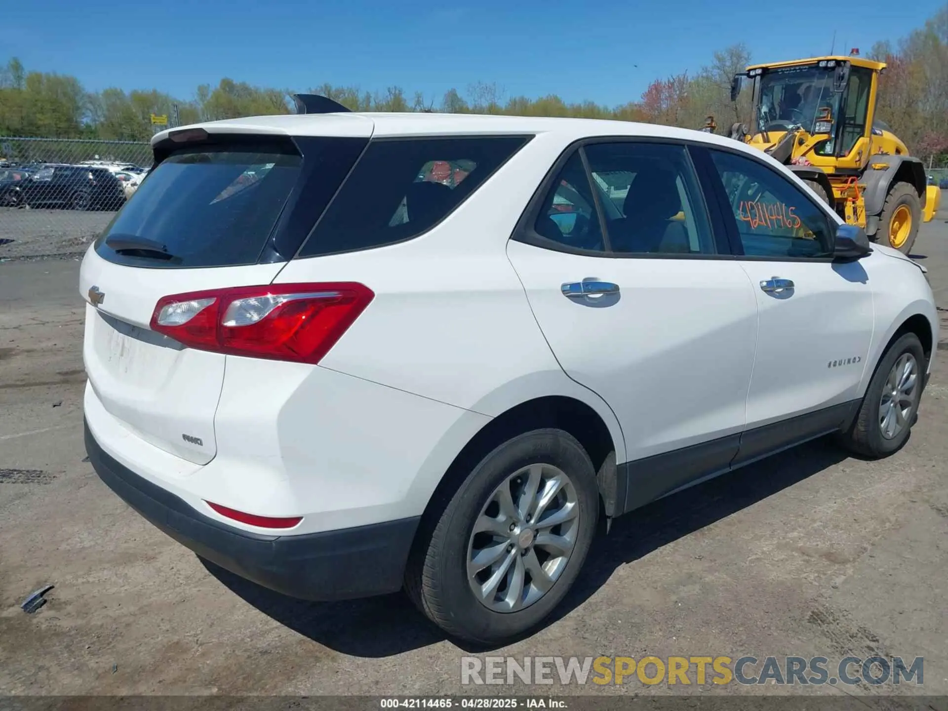 4 Фотография поврежденного автомобиля 2GNAXSEV4K6110423 CHEVROLET EQUINOX 2019