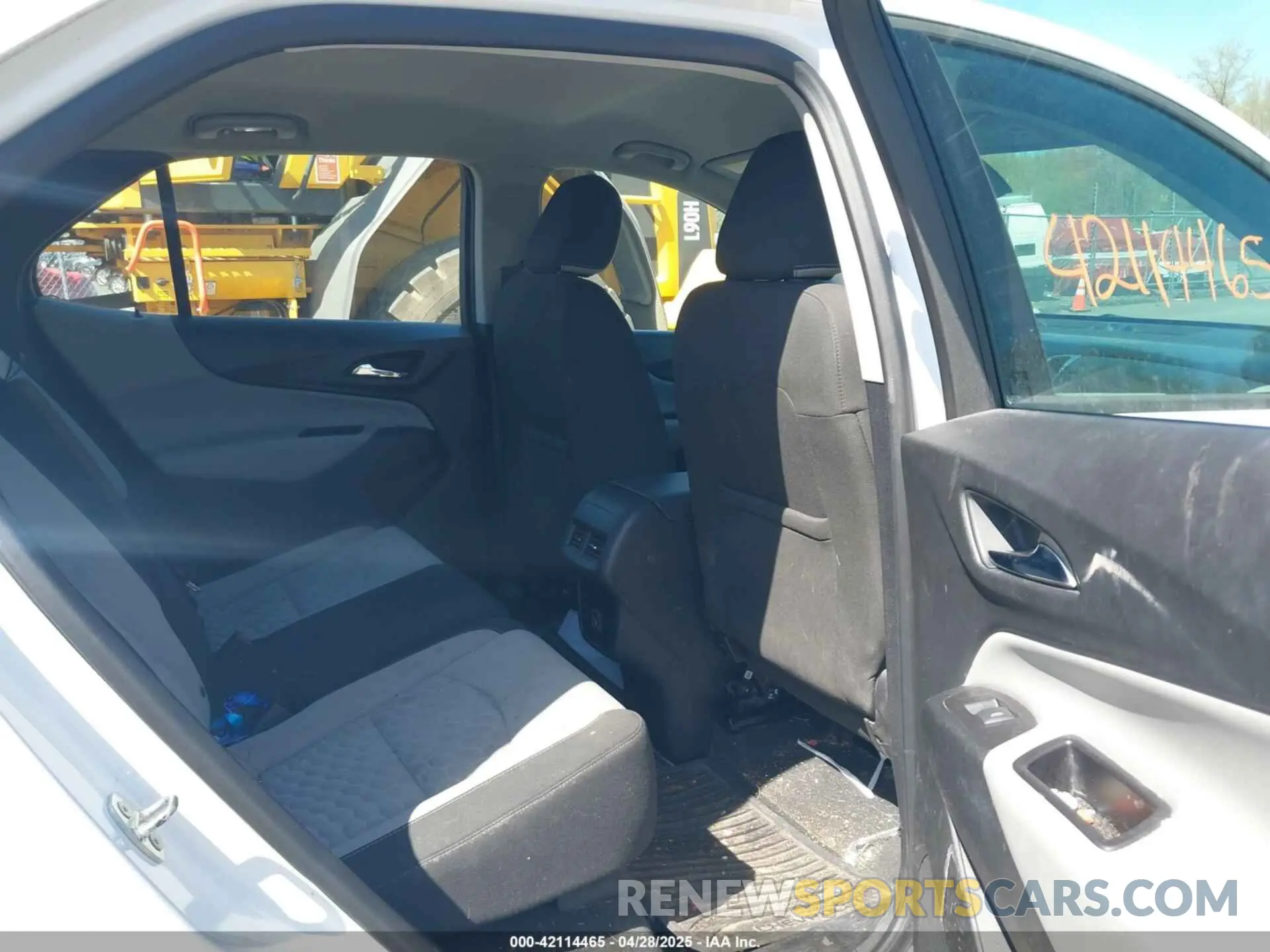 8 Фотография поврежденного автомобиля 2GNAXSEV4K6110423 CHEVROLET EQUINOX 2019
