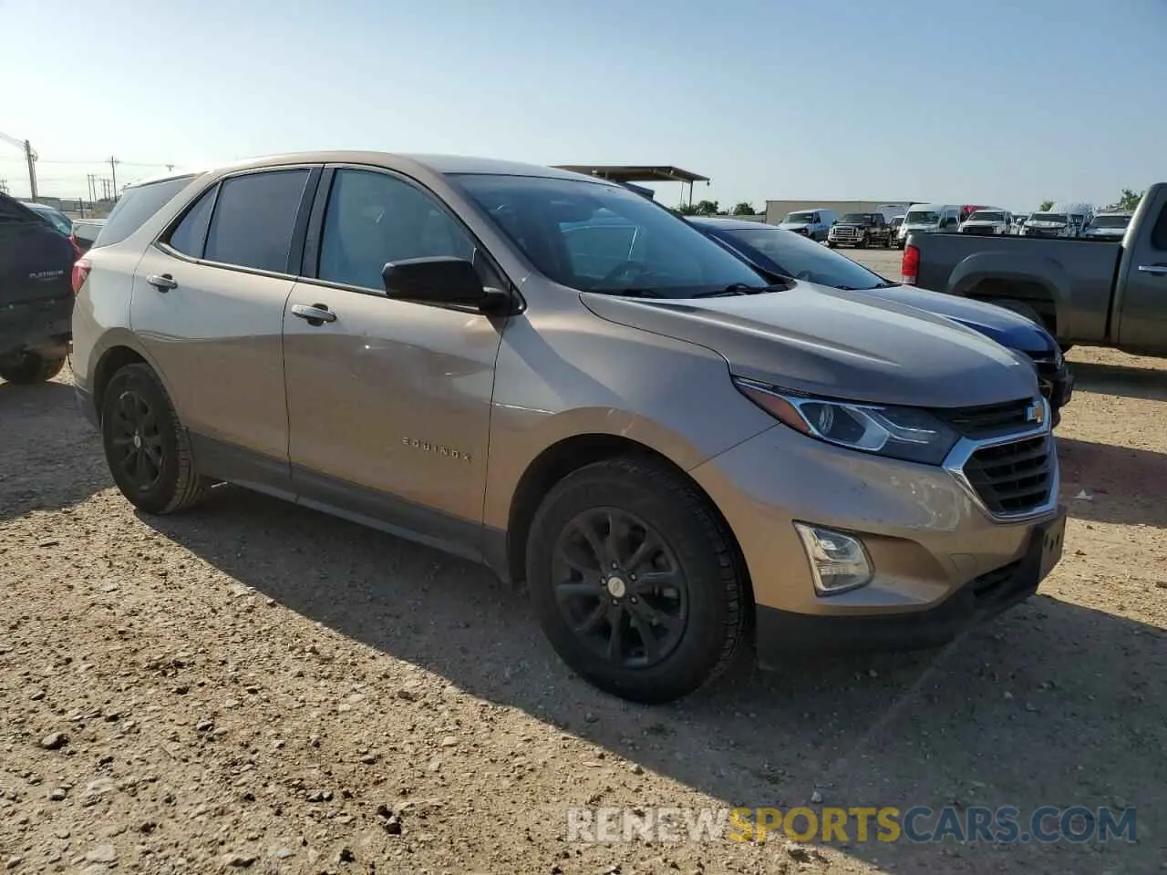 4 Photograph of a damaged car 2GNAXSEV5K6250867 CHEVROLET EQUINOX 2019