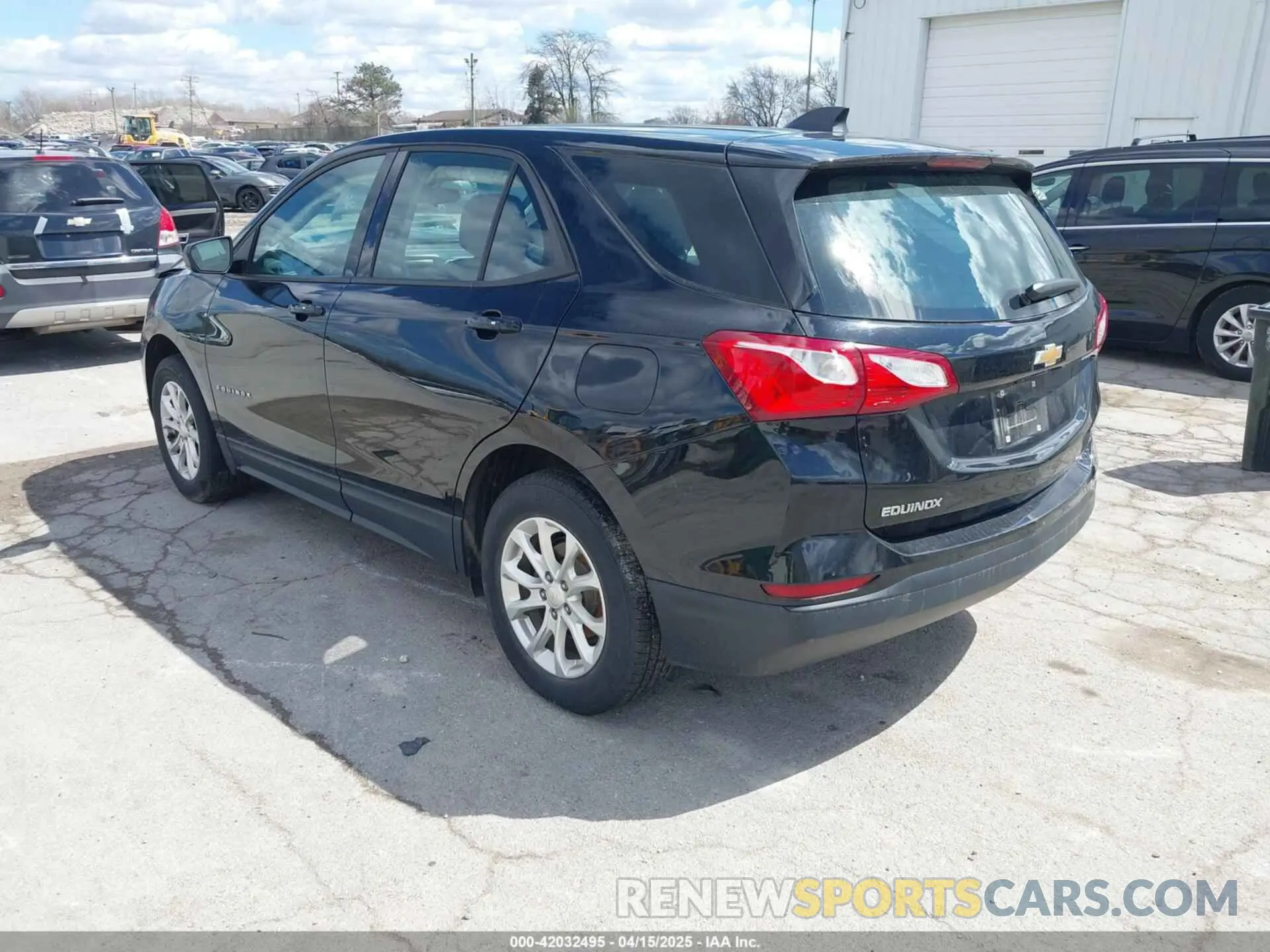 3 Photograph of a damaged car 2GNAXSEV6K6112755 CHEVROLET EQUINOX 2019