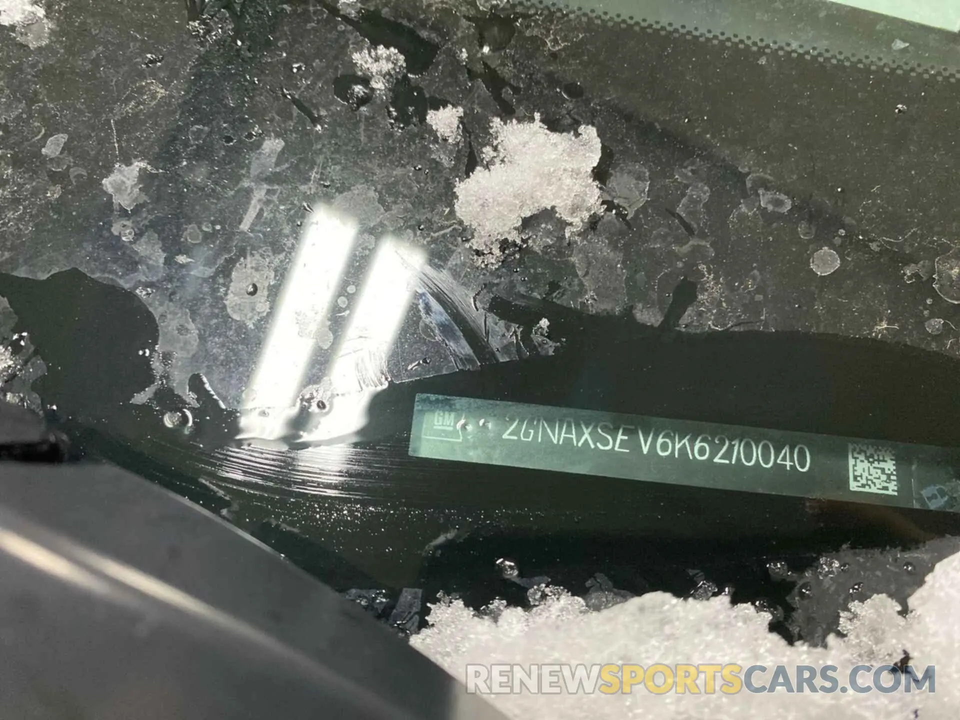 15 Photograph of a damaged car 2GNAXSEV6K6210040 CHEVROLET EQUINOX 2019